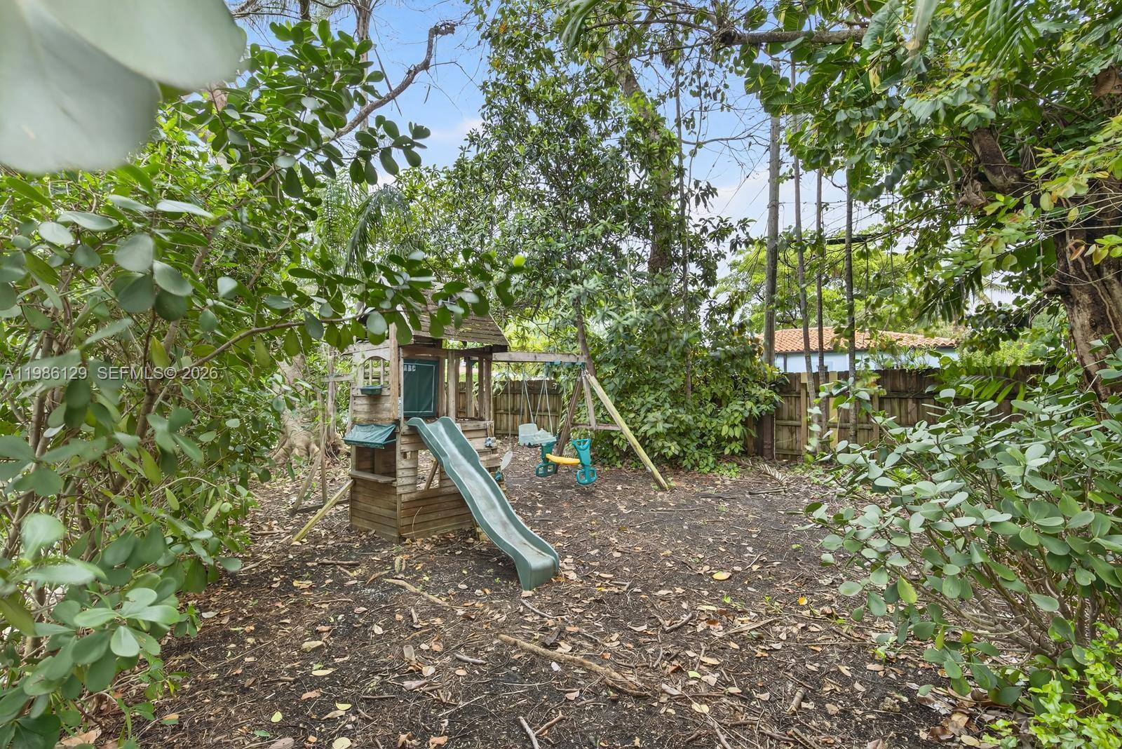 6395 SW 42nd Ter South Miami, FL 33155