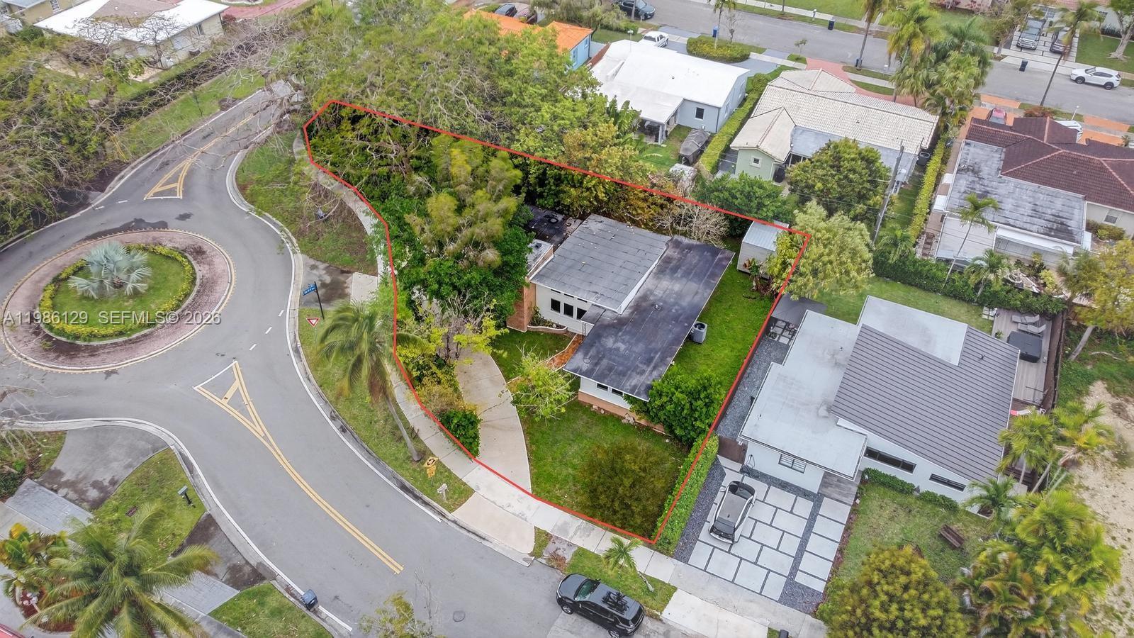 6395 SW 42nd Ter South Miami, FL 33155