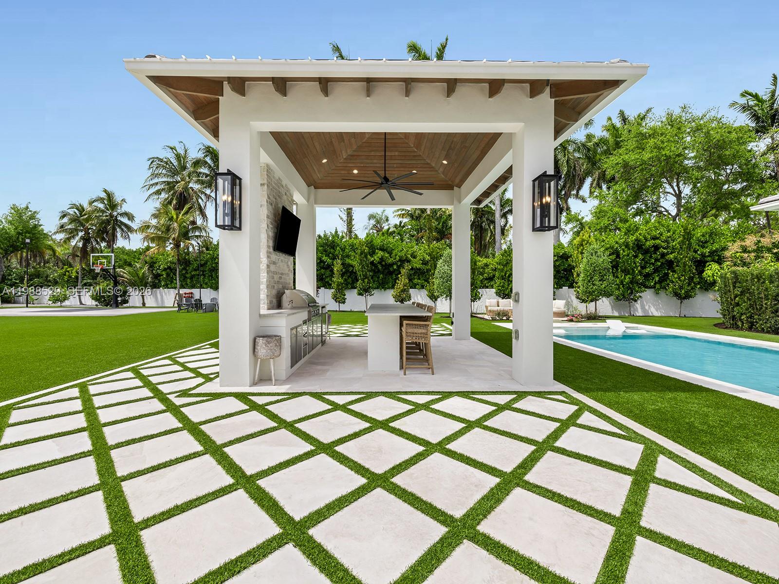 14200 Old Cutler Rd Palmetto Bay, FL 33158