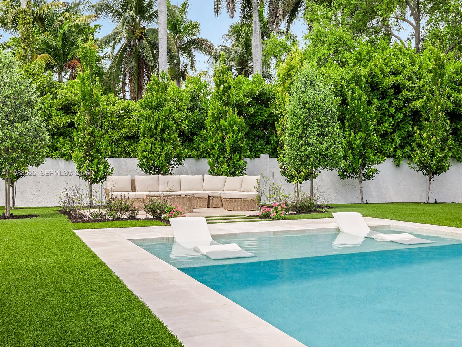 14200 Old Cutler Rd Palmetto Bay, FL 33158