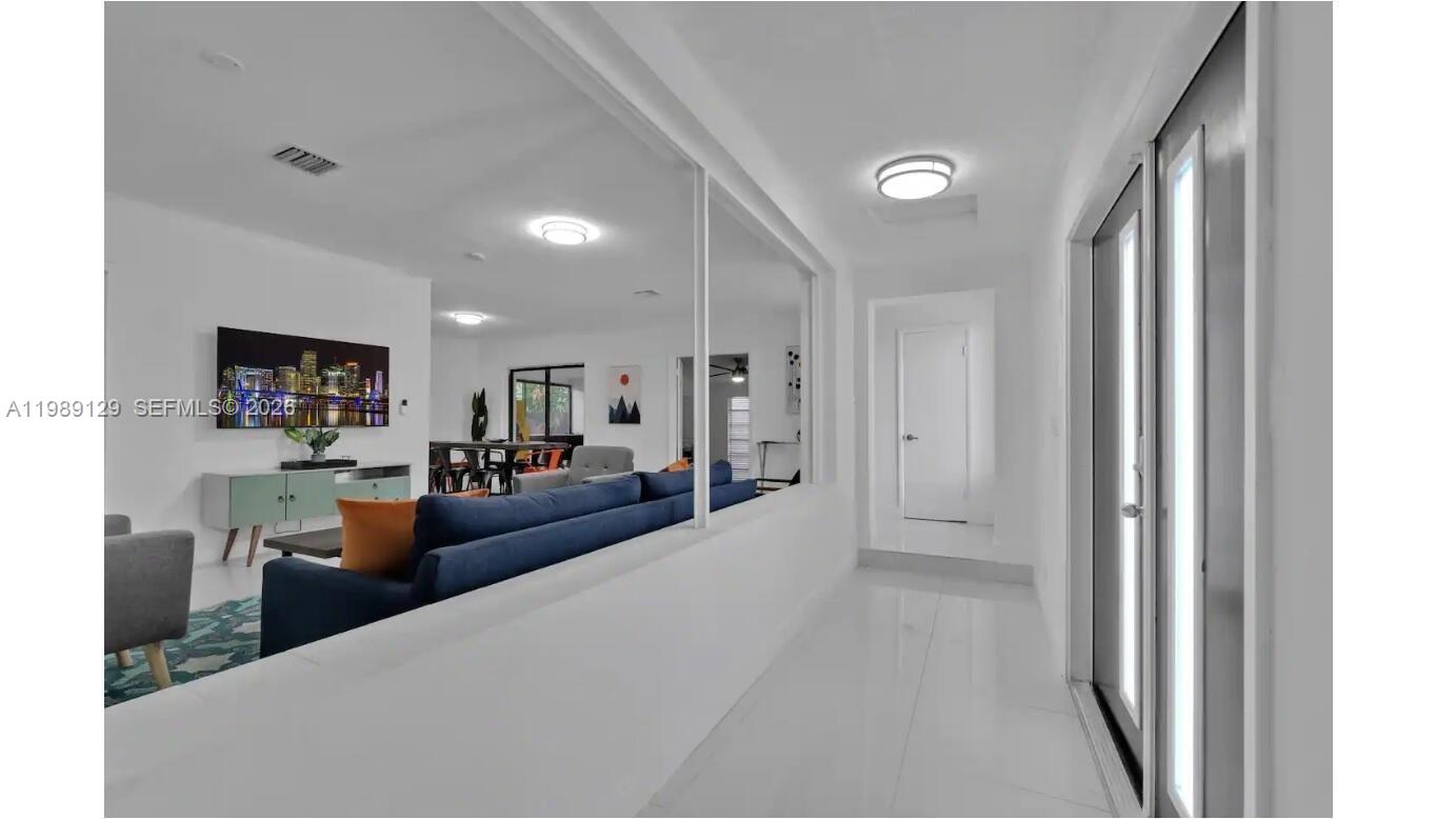 3161 Riverland Rd Fort Lauderdale, FL 33312