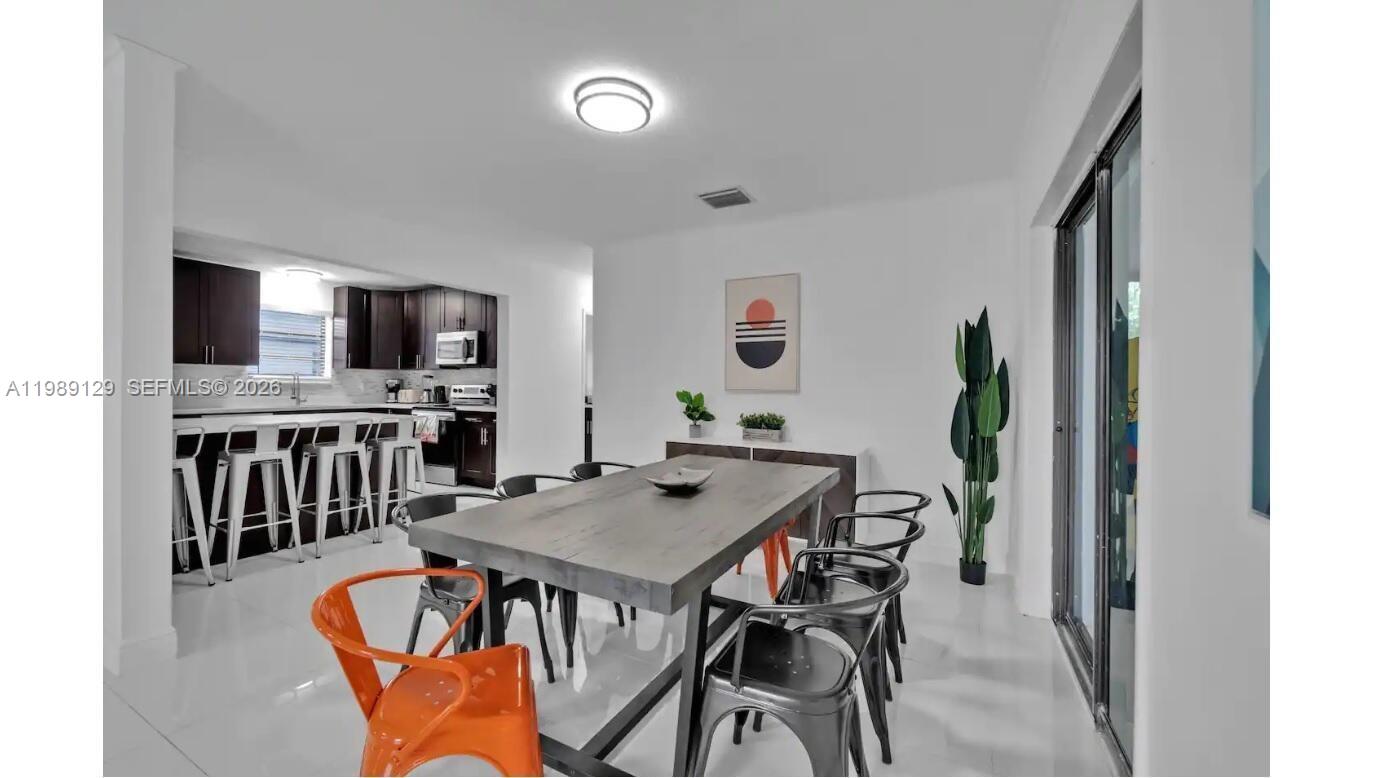 3161 Riverland Rd Fort Lauderdale, FL 33312