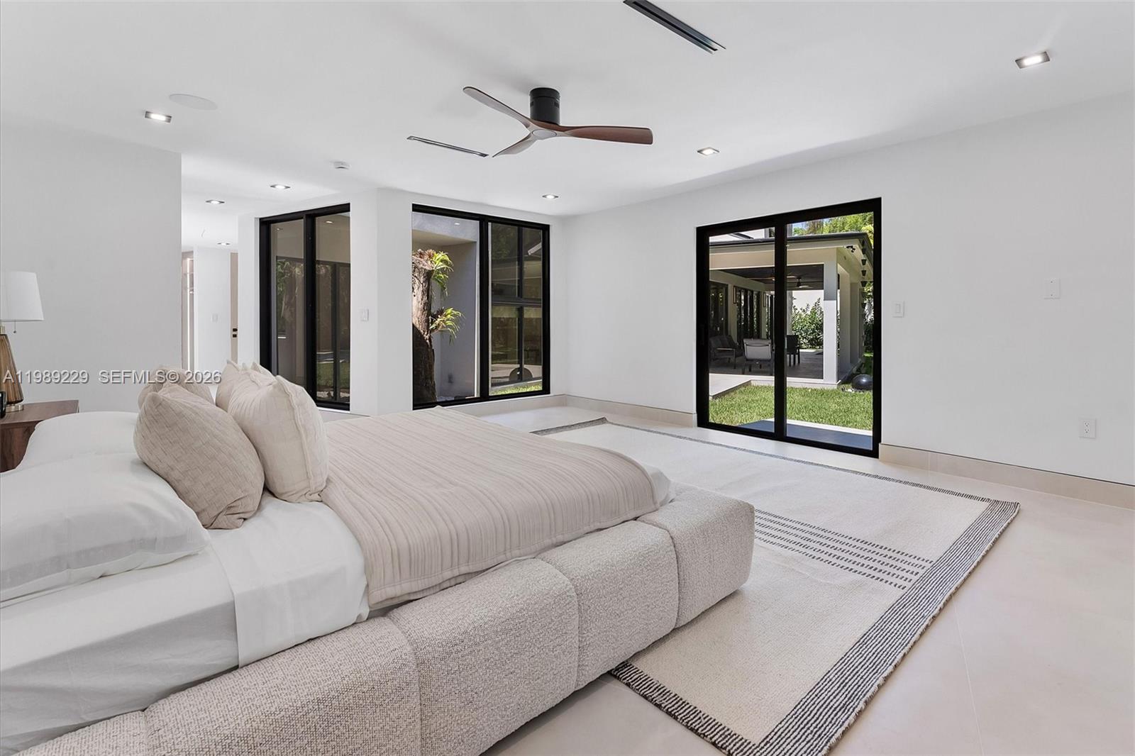 5820 SW 33rd Ln Hollywood, FL 33312