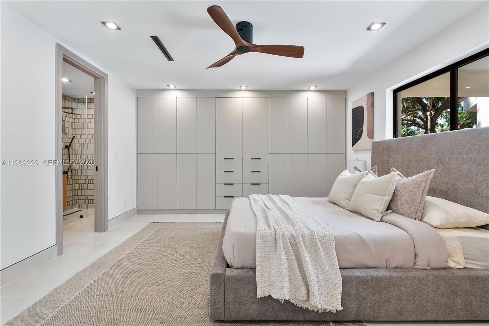 5820 SW 33rd Ln Hollywood, FL 33312