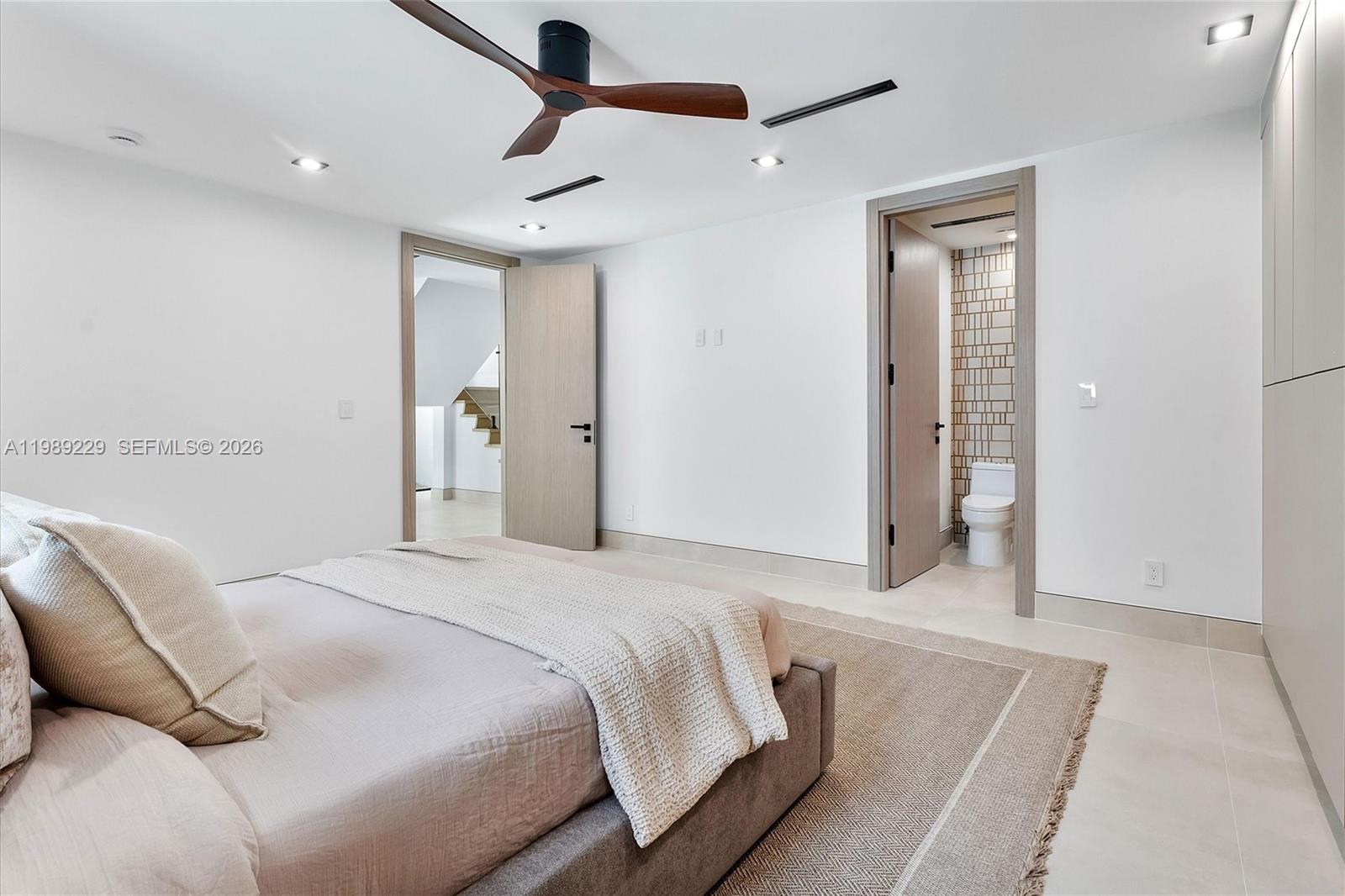 5820 SW 33rd Ln Hollywood, FL 33312