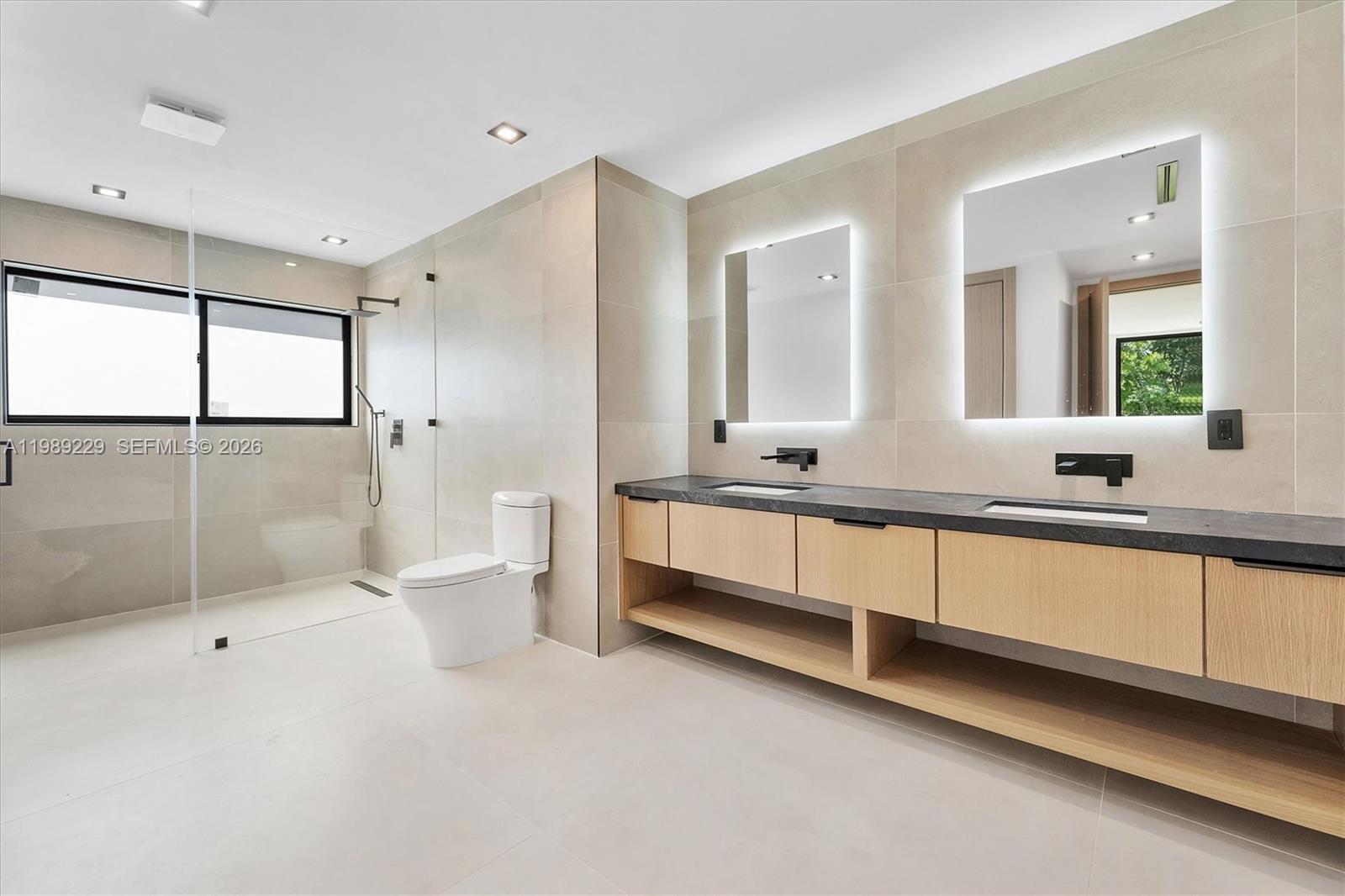 5820 SW 33rd Ln Hollywood, FL 33312