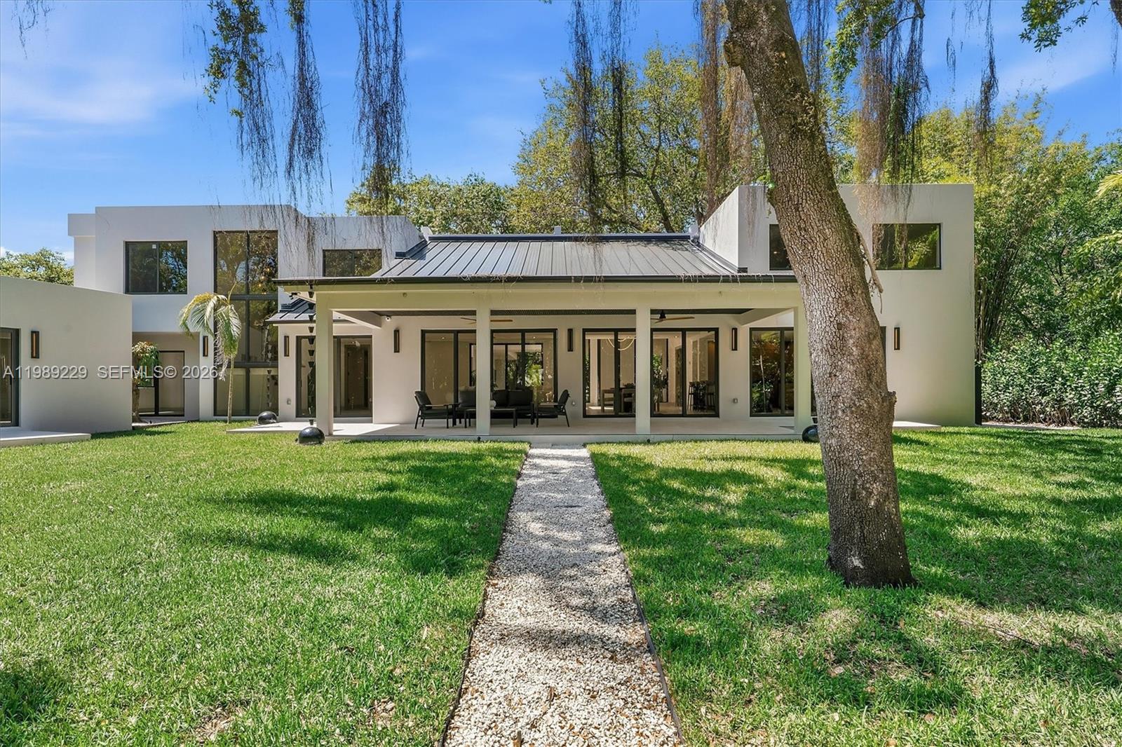 5820 SW 33rd Ln Hollywood, FL 33312