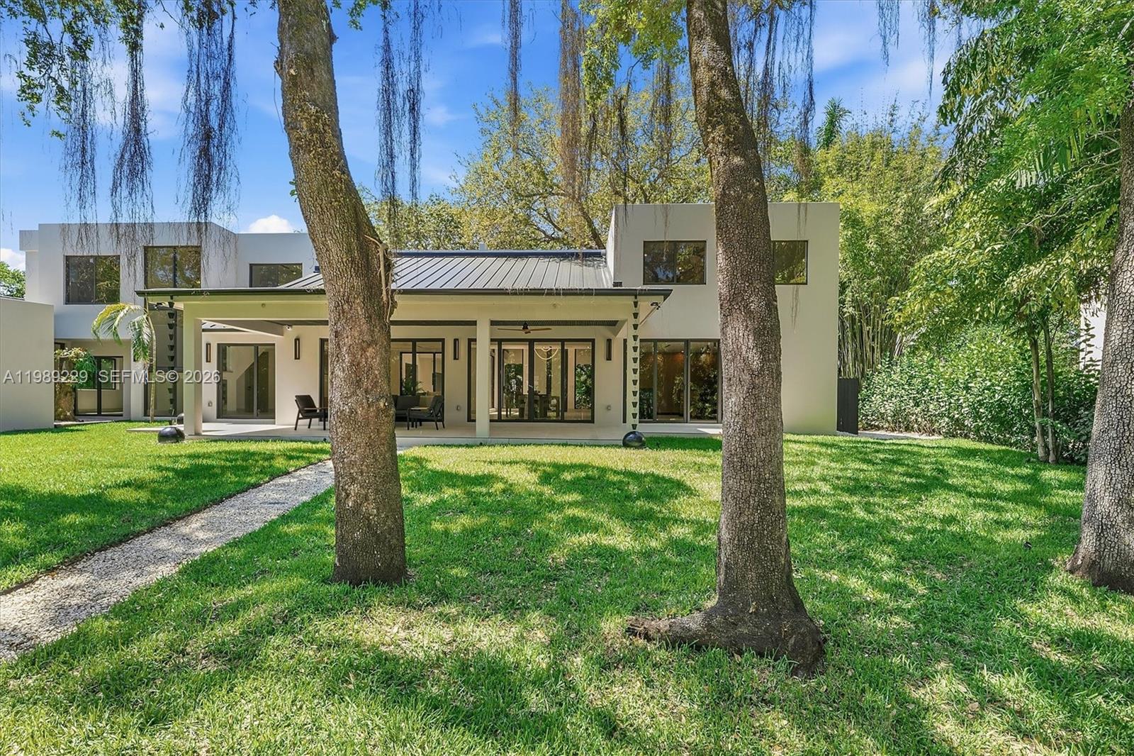 5820 SW 33rd Ln Hollywood, FL 33312