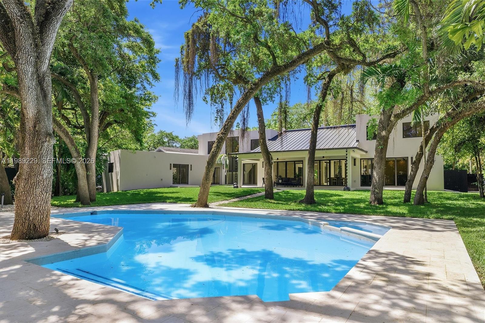 5820 SW 33rd Ln Hollywood, FL 33312