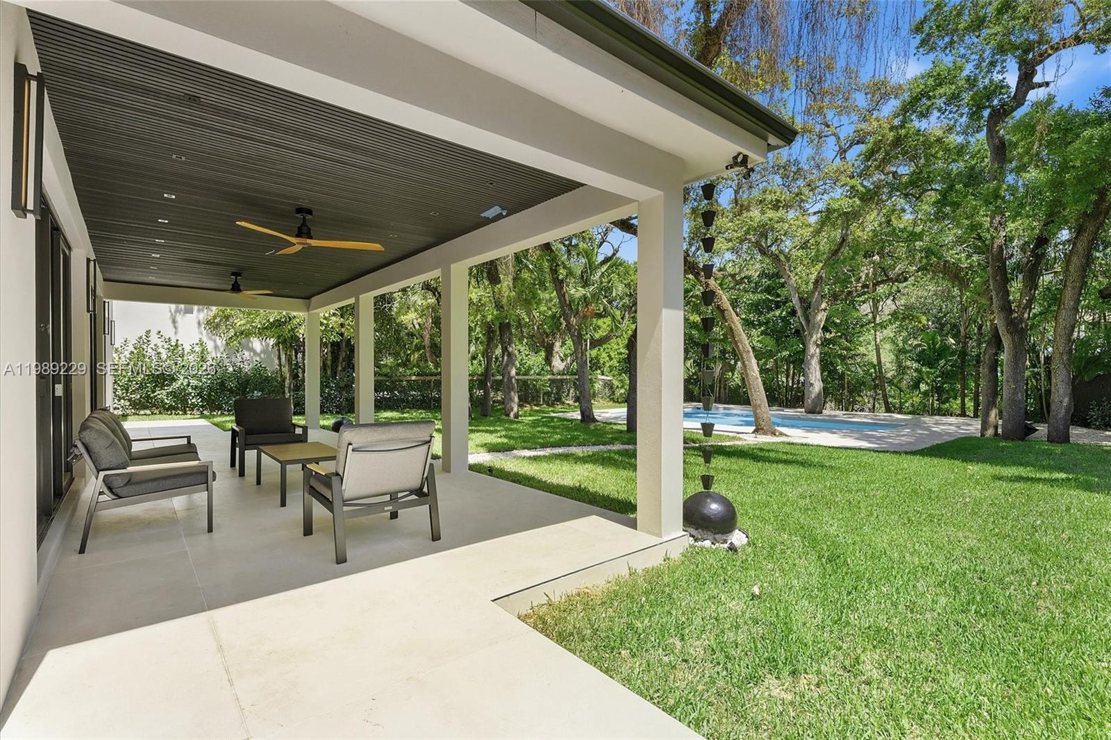 5820 SW 33rd Ln Hollywood, FL 33312