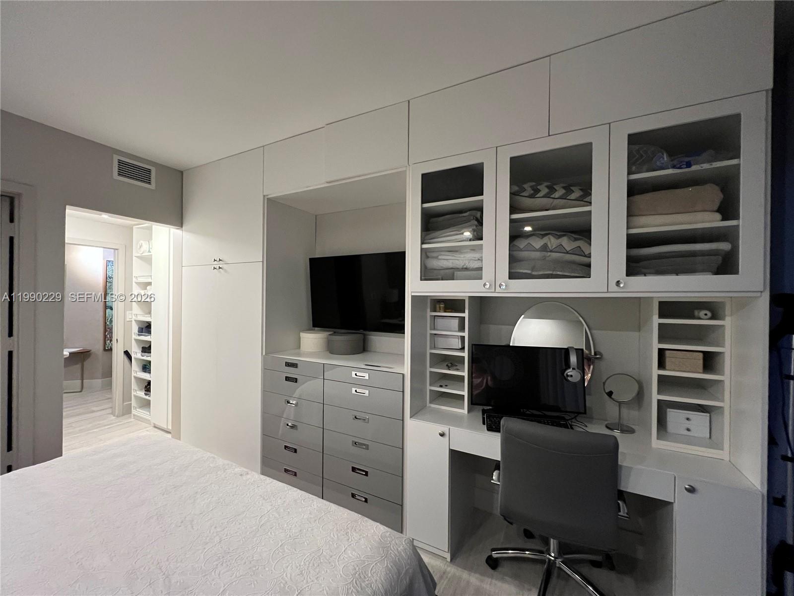 image Brickell Heights East9