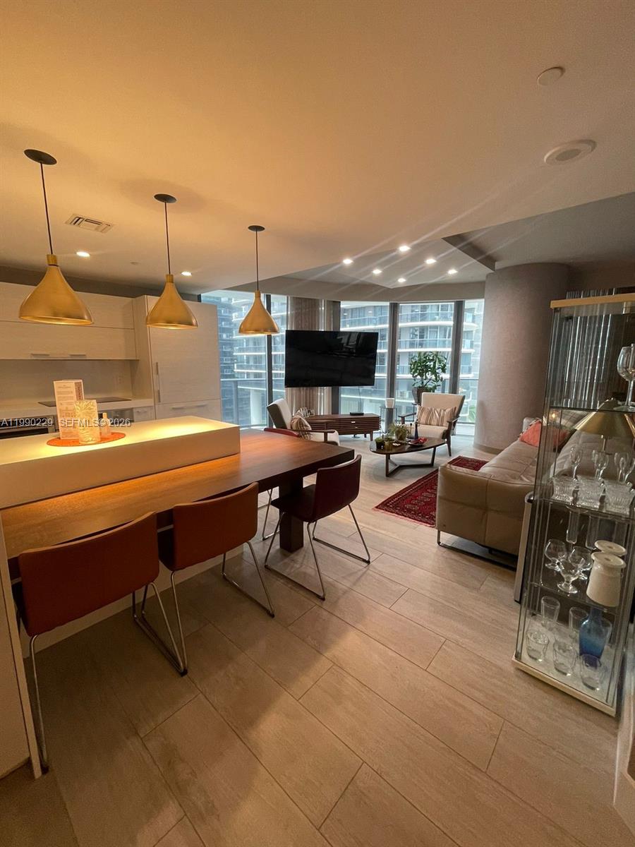 image Brickell Heights East16