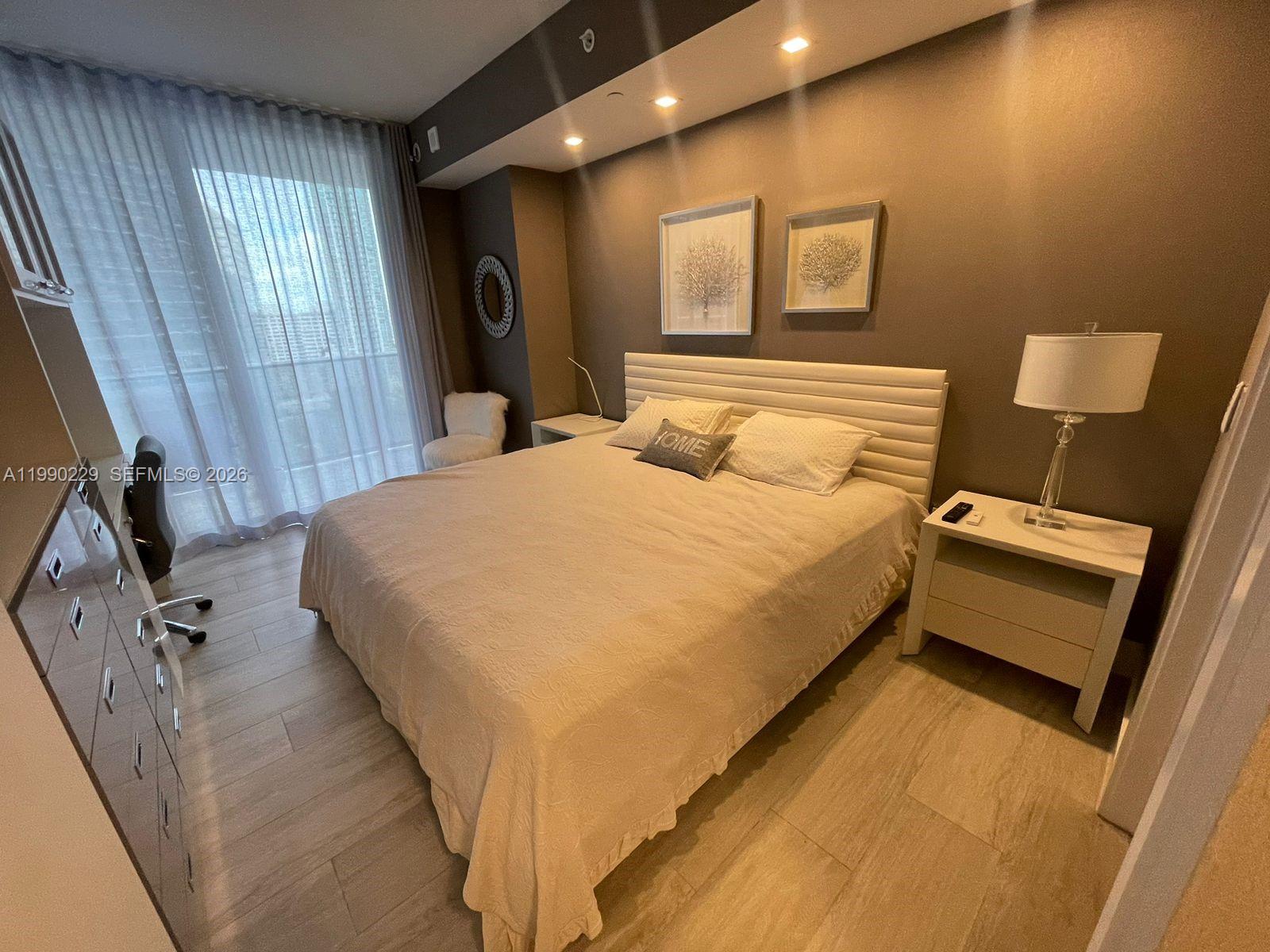 image Brickell Heights East8