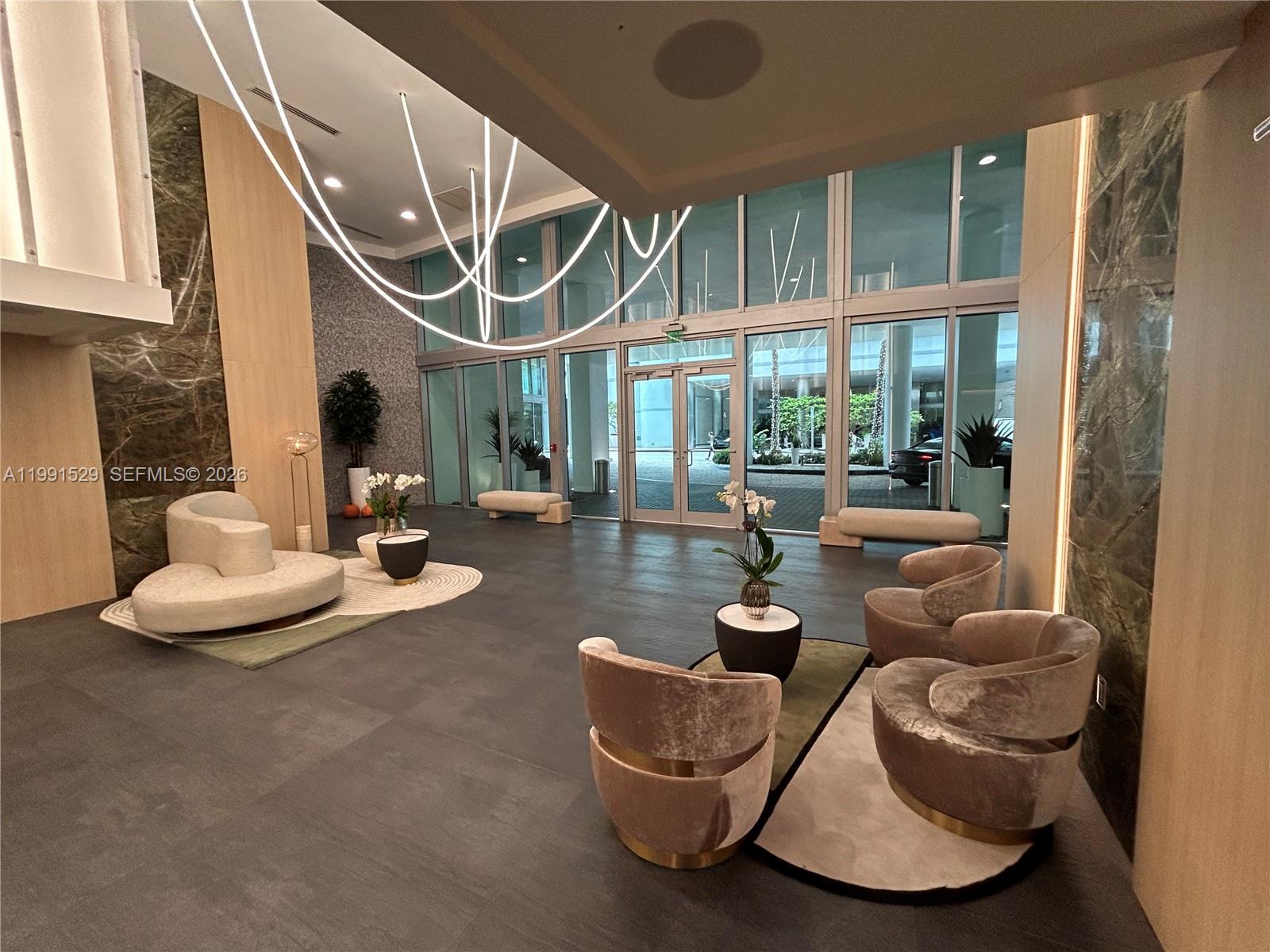 90 SW 3rd St #3610 Miami, FL 33130