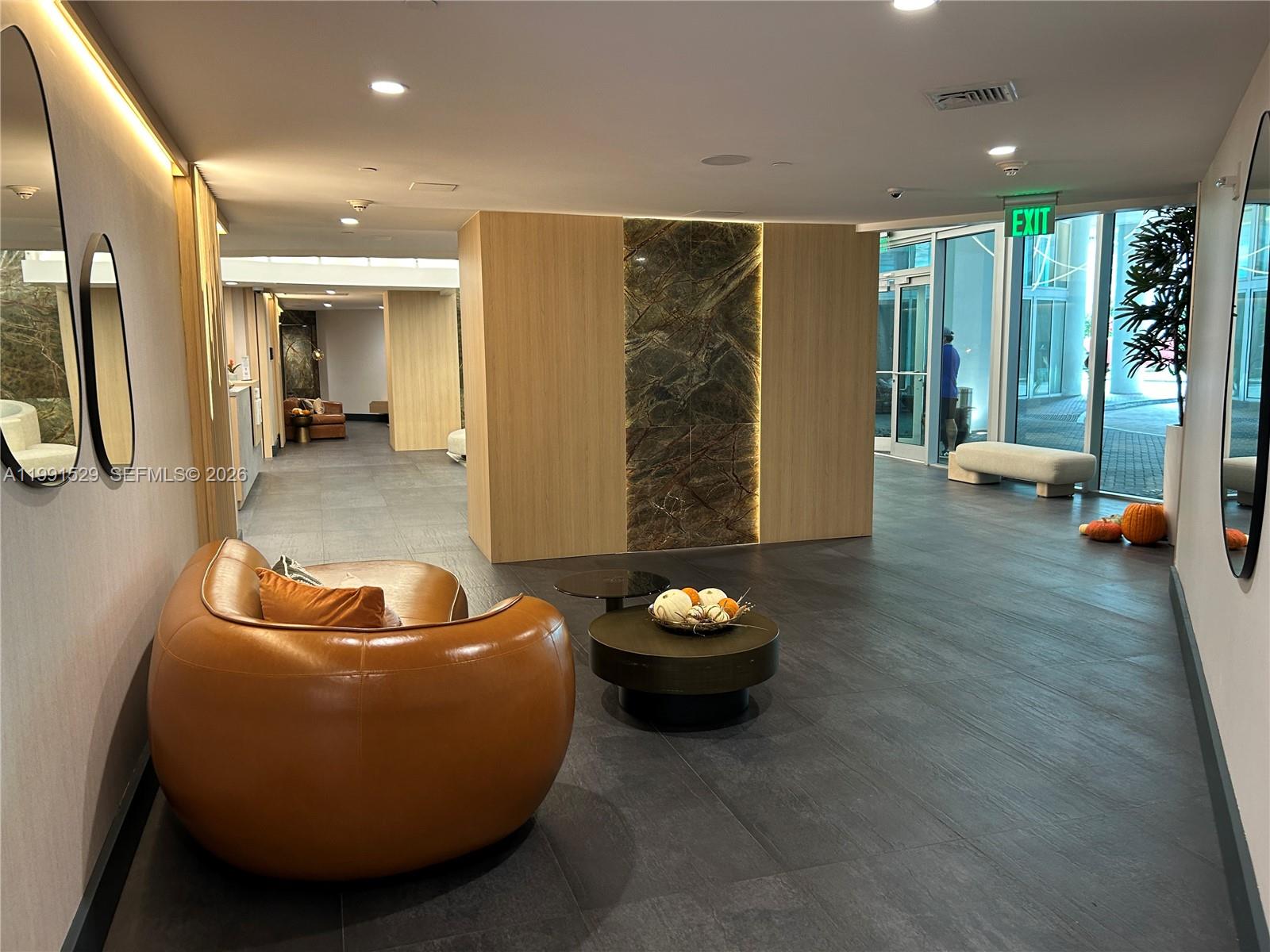 90 SW 3rd St #3610 Miami, FL 33130