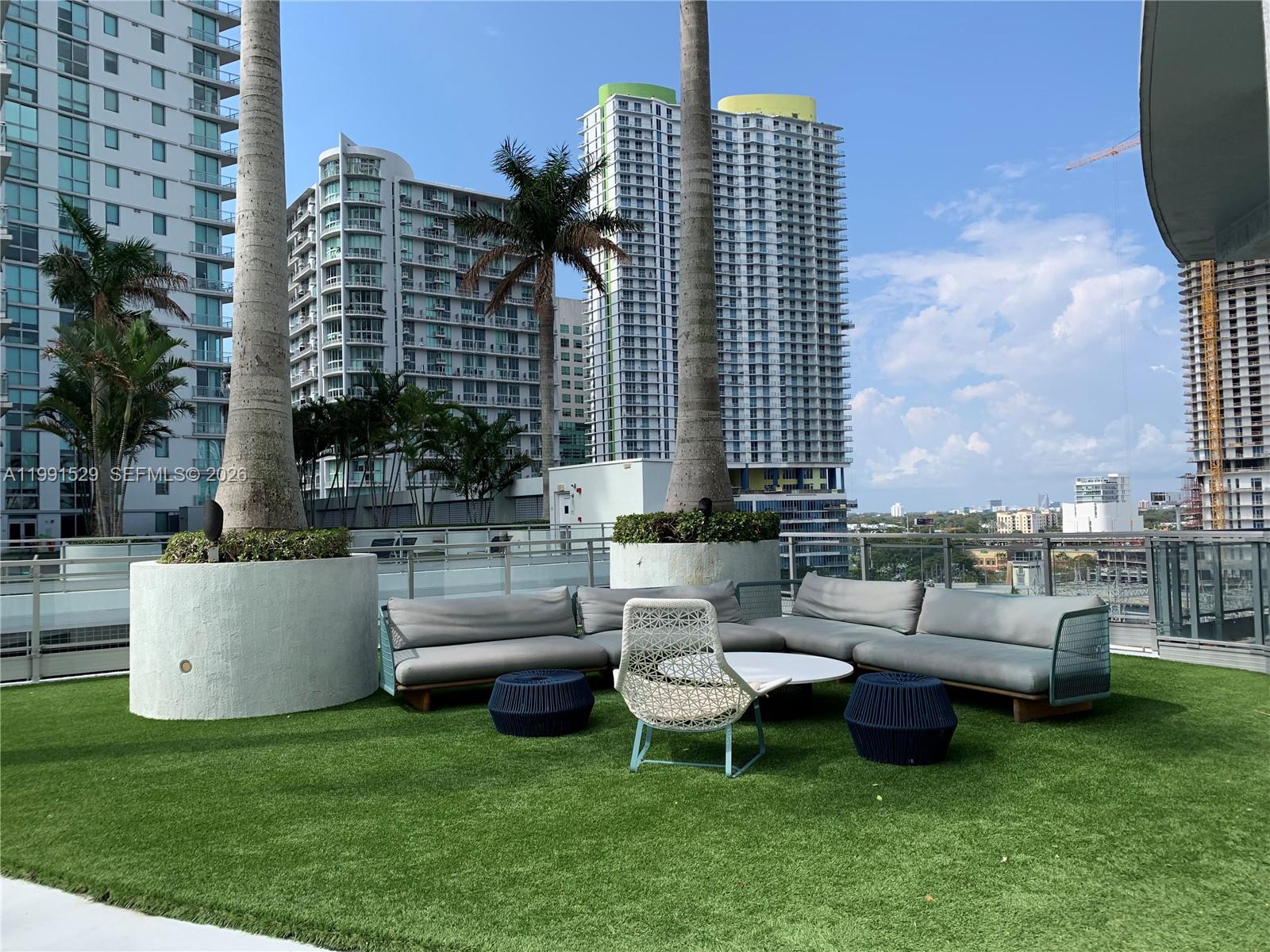 90 SW 3rd St #3610 Miami, FL 33130