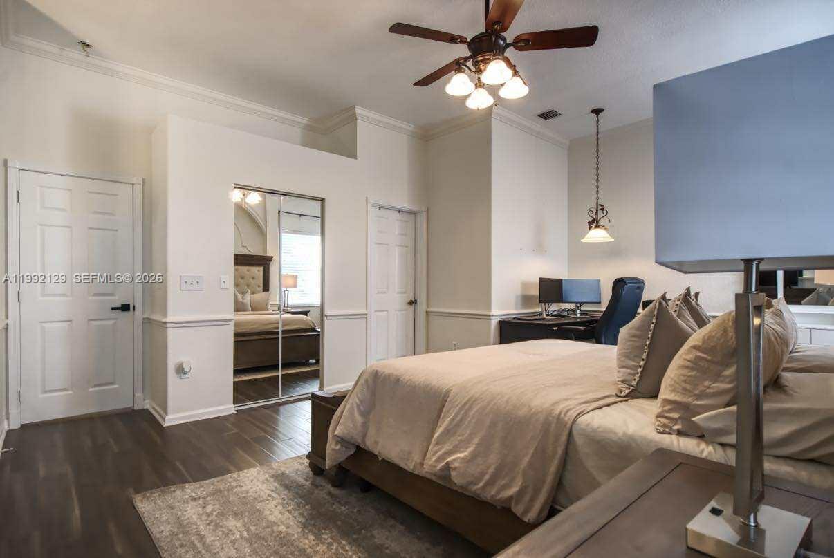 15856 NW 12th Ct Pembroke Pines, FL 33028