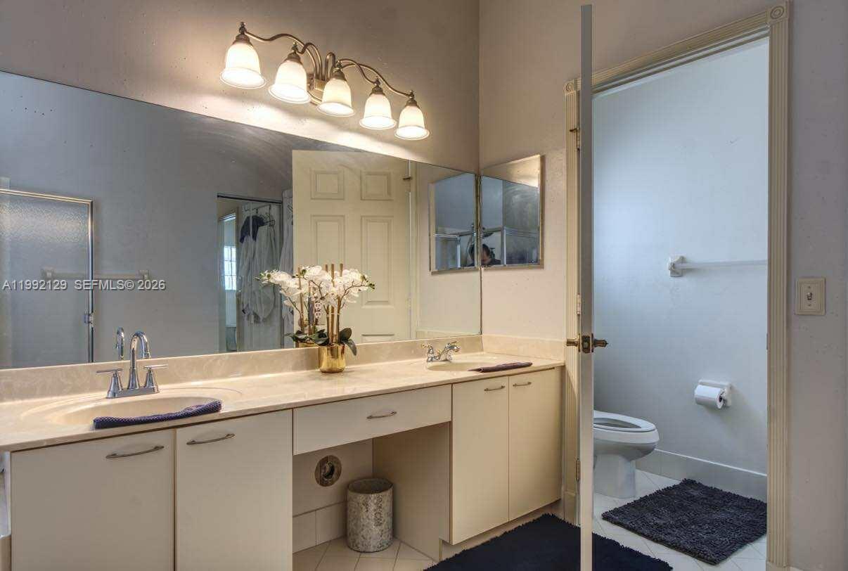 15856 NW 12th Ct Pembroke Pines, FL 33028