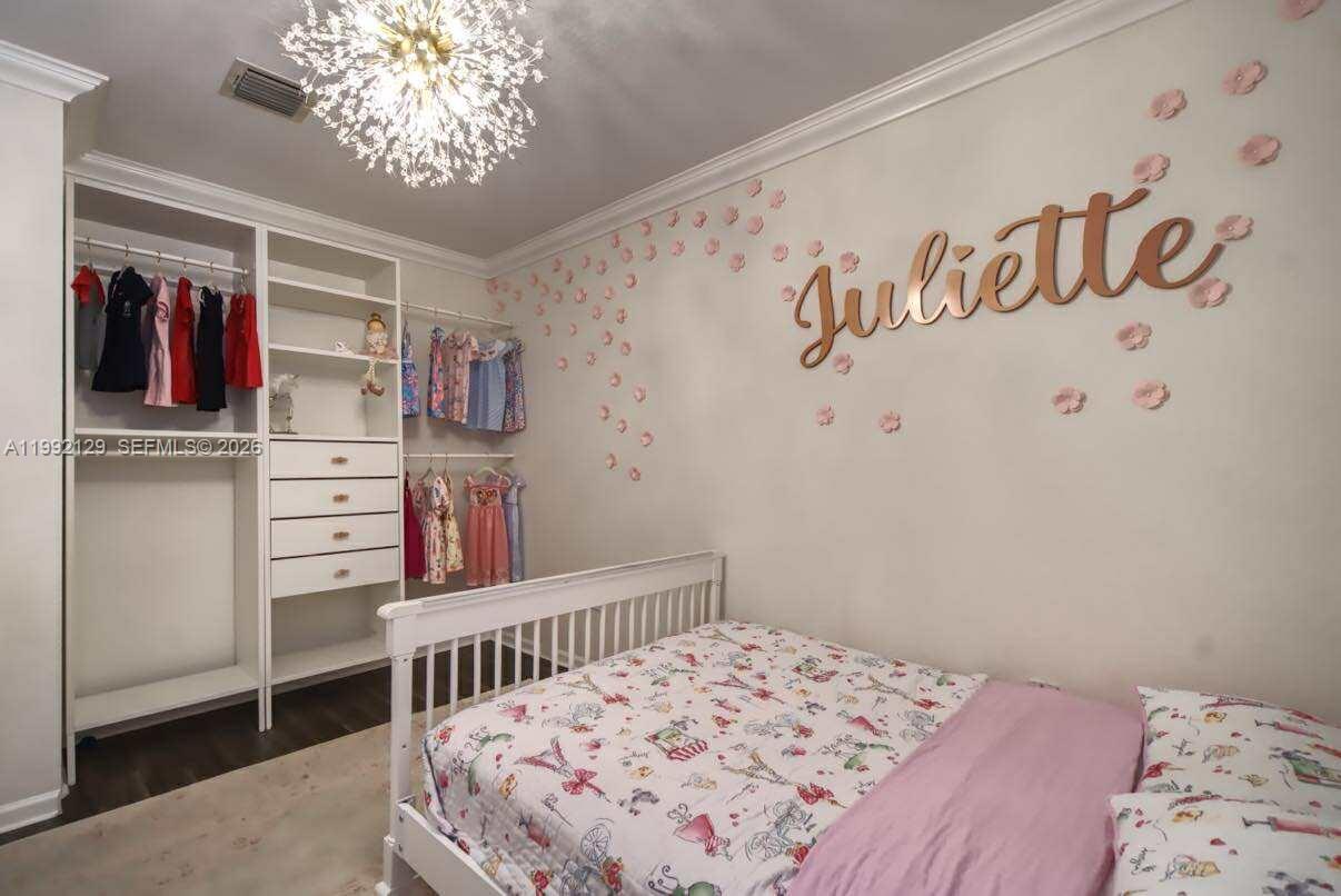 15856 NW 12th Ct Pembroke Pines, FL 33028