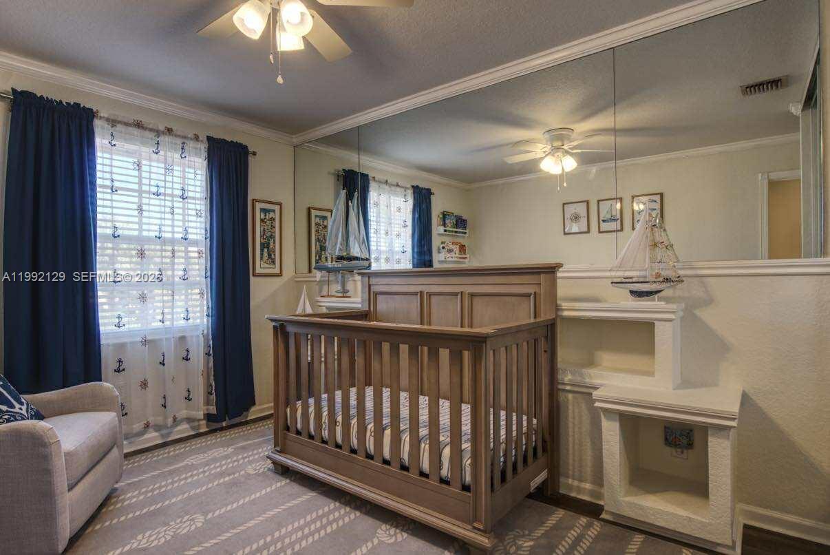 15856 NW 12th Ct Pembroke Pines, FL 33028