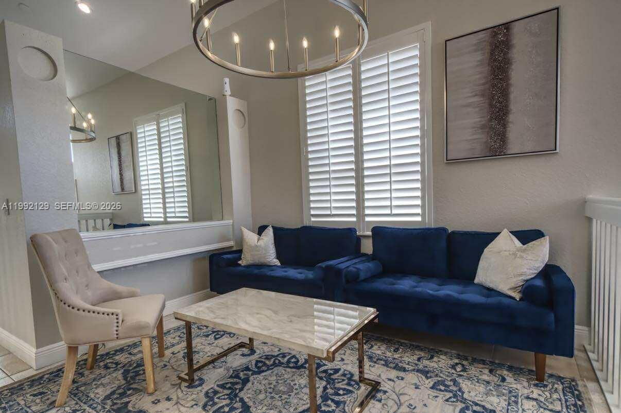 15856 NW 12th Ct Pembroke Pines, FL 33028