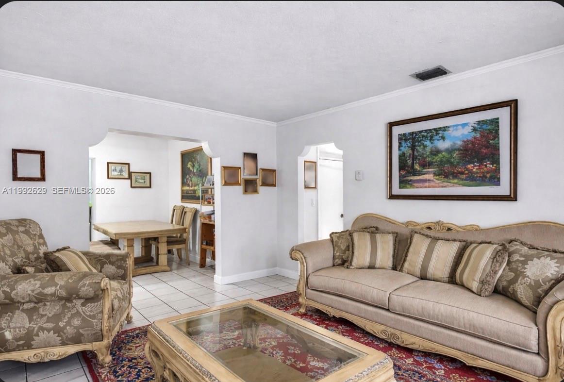 2145 SW 26th St Miami, FL 33133