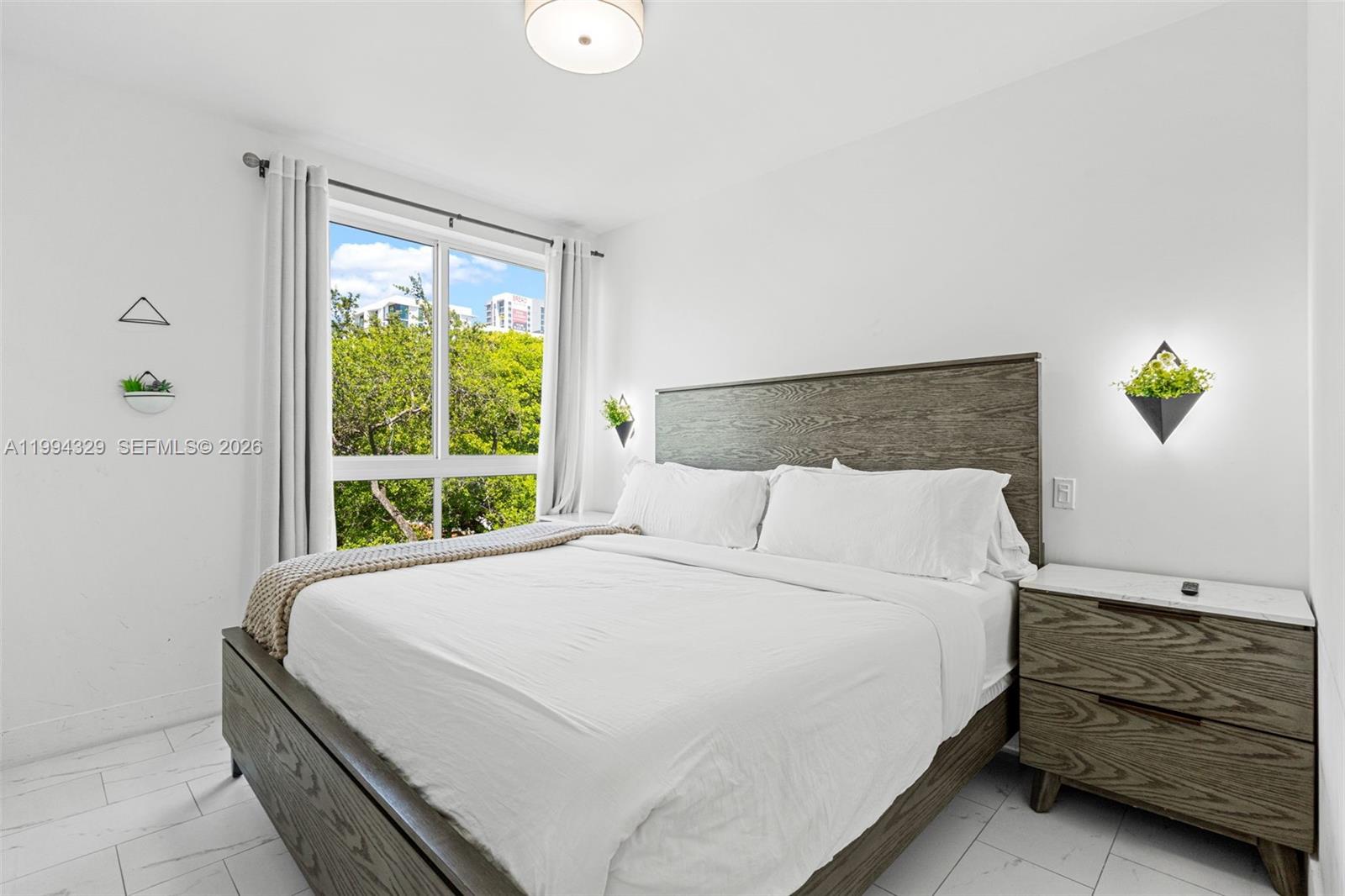 1850 Monroe St #310 Hollywood, FL 33020