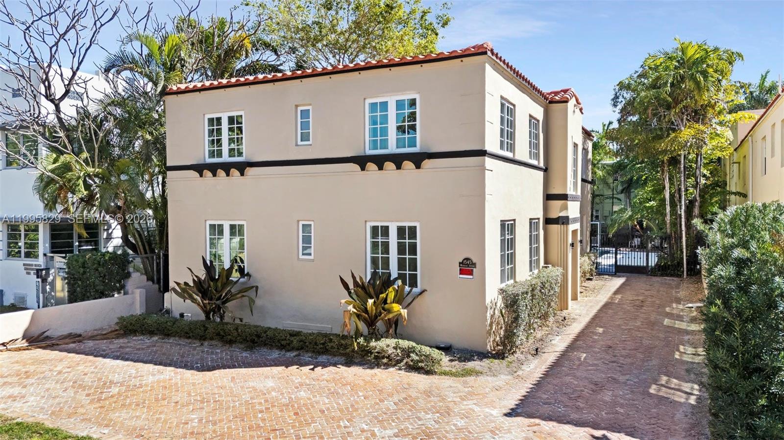 1545 Meridian Ave