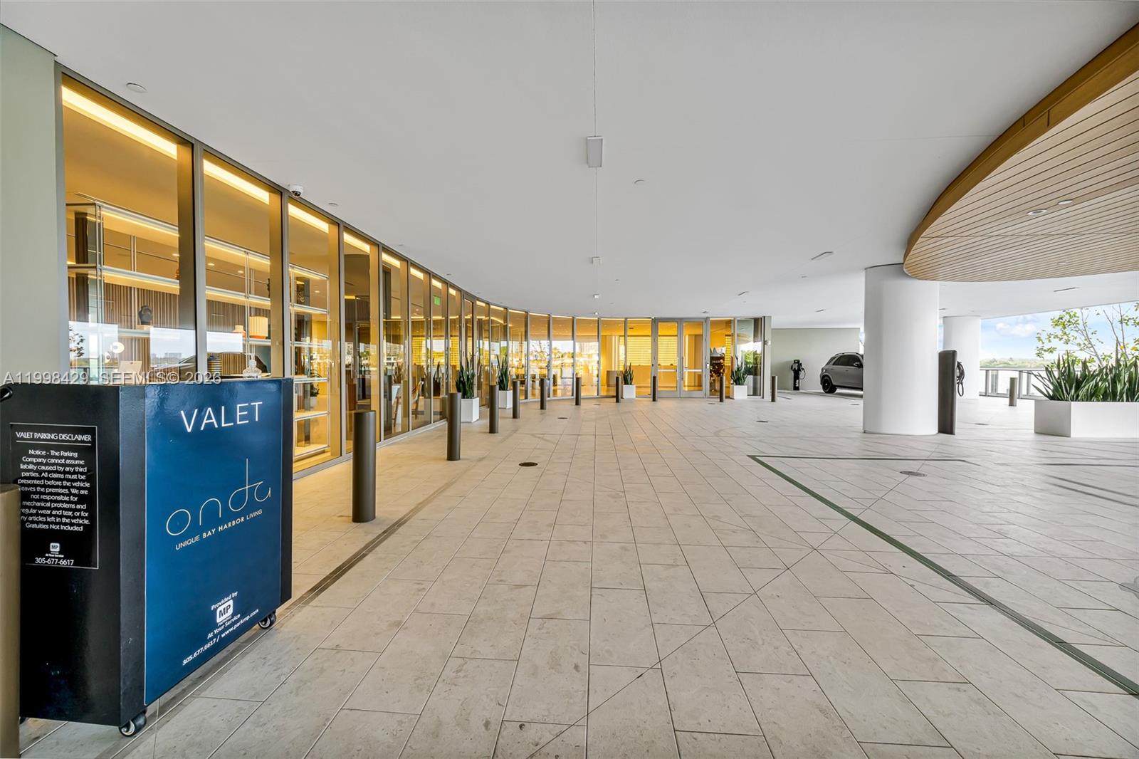 1135 103rd St #304 Bay Harbor Islands, FL 33154