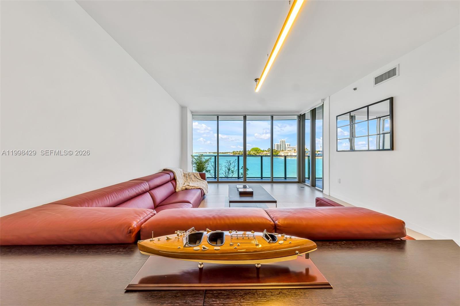 1135 103rd St #304 Bay Harbor Islands, FL 33154