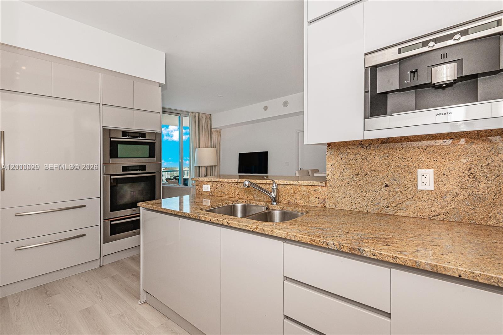 50 S Pointe Dr #1804 Miami Beach, FL 33139