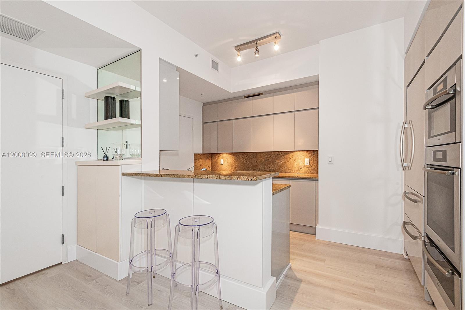 50 S Pointe Dr #1804 Miami Beach, FL 33139