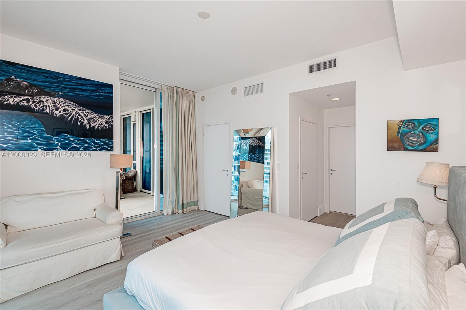 50 S Pointe Dr #1804 Miami Beach, FL 33139