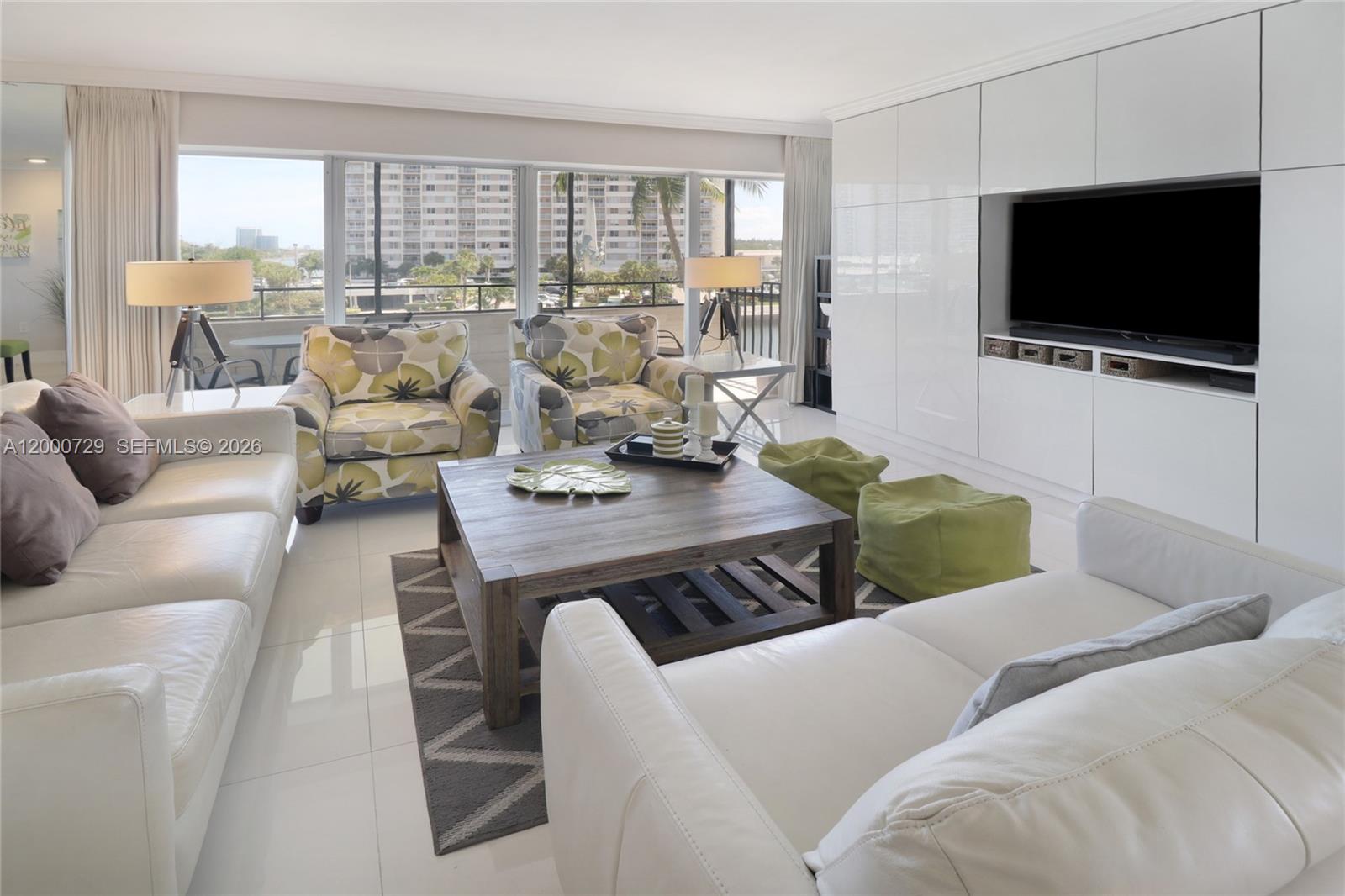 220 N Kings Pt Dr #415