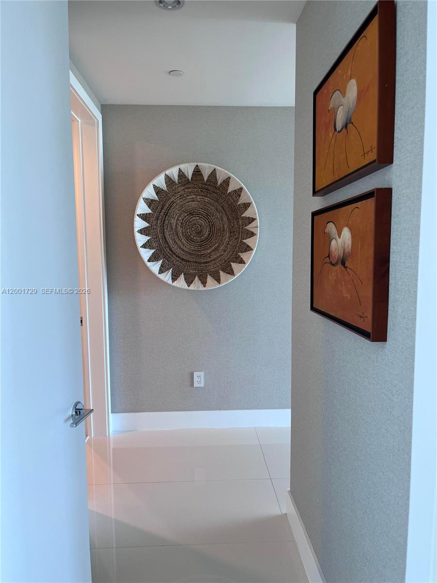 10201 Collins Ave #301 Bal Harbour, FL 33154