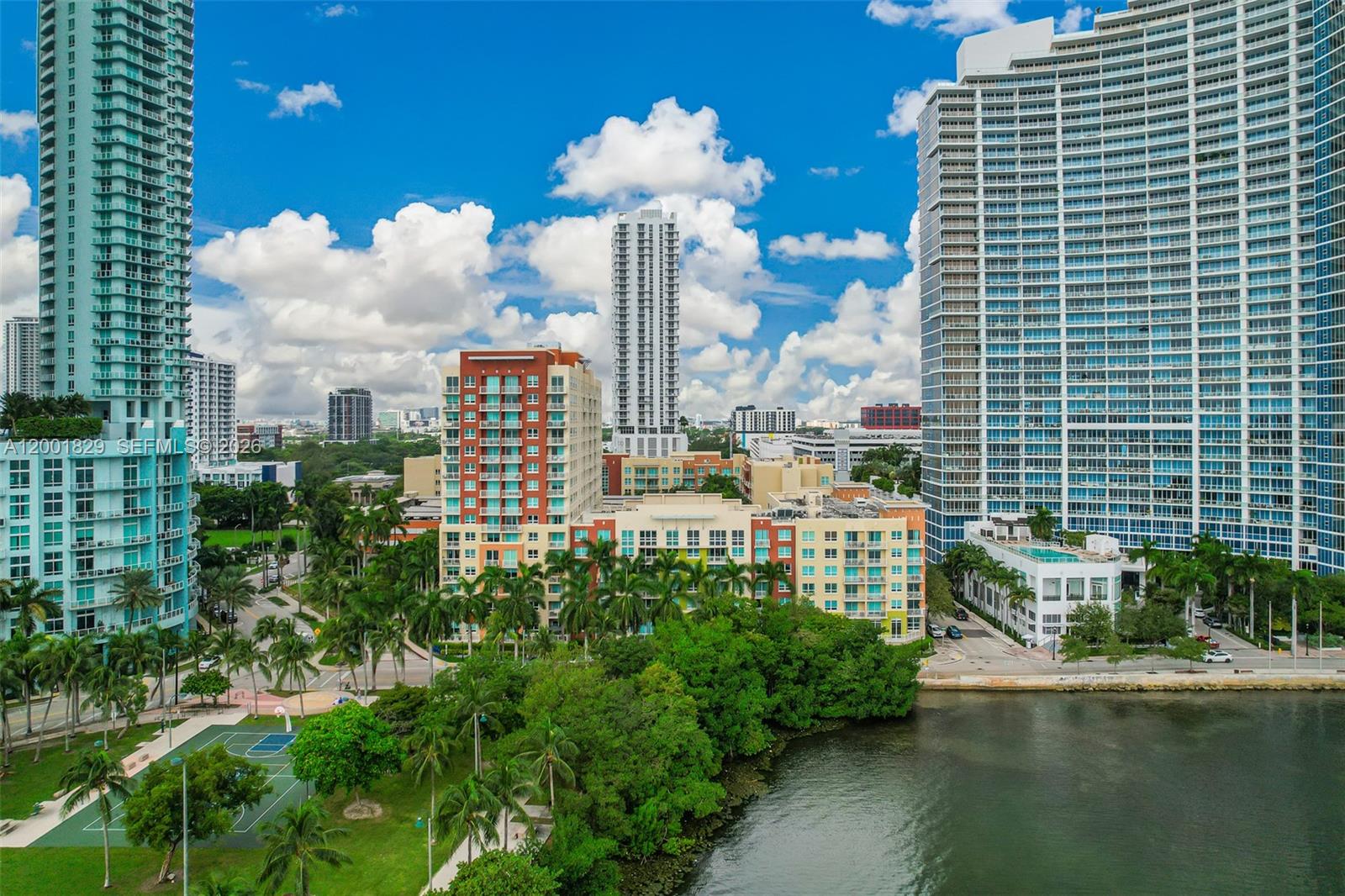 image Cite on the Bay East27