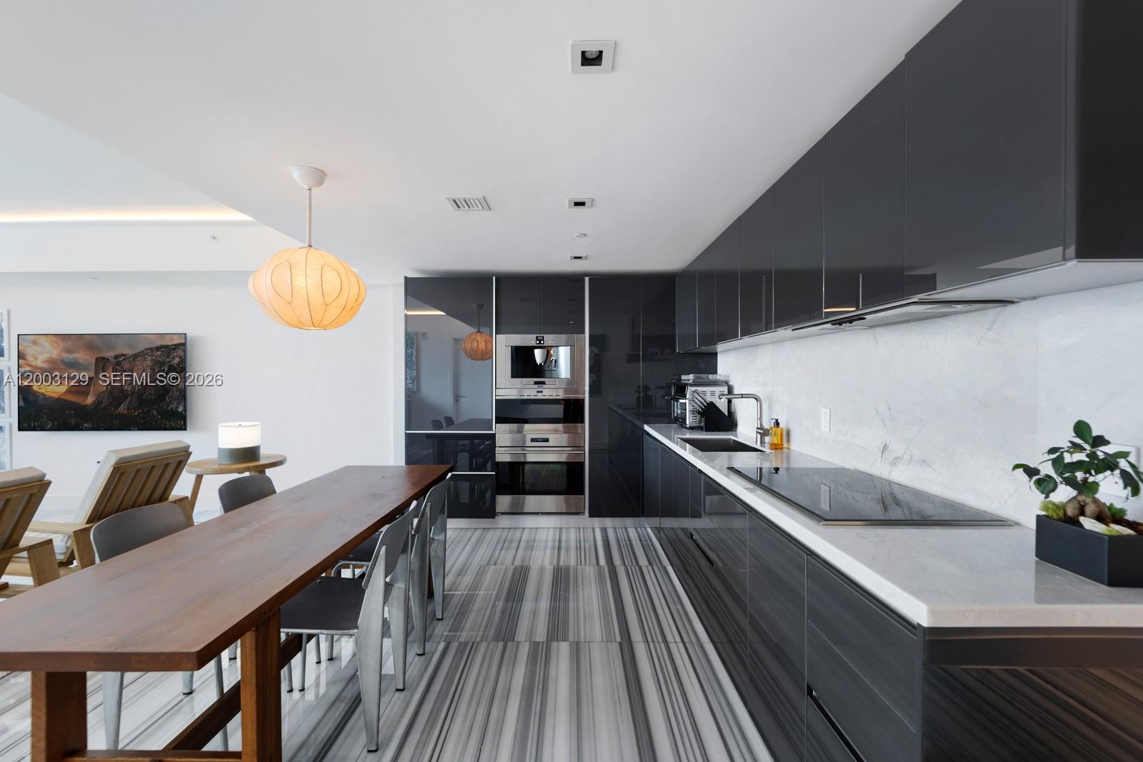 1451 Brickell Ave #903 Miami, FL 33131