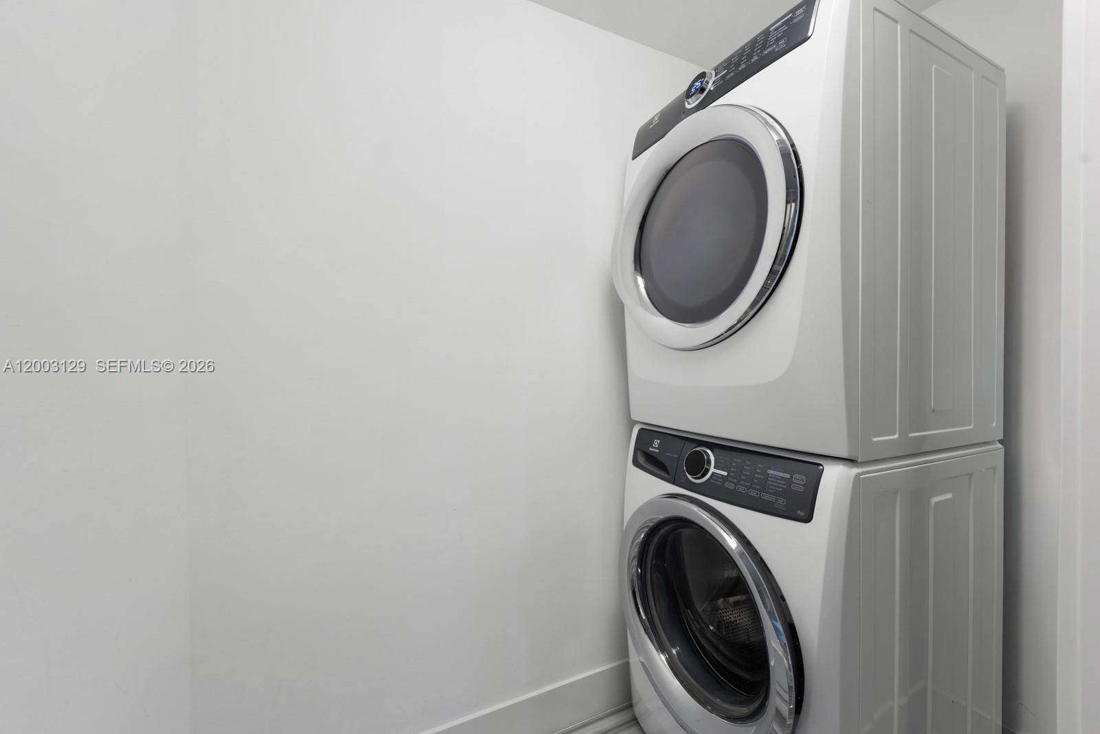 1451 Brickell Ave #903 Miami, FL 33131