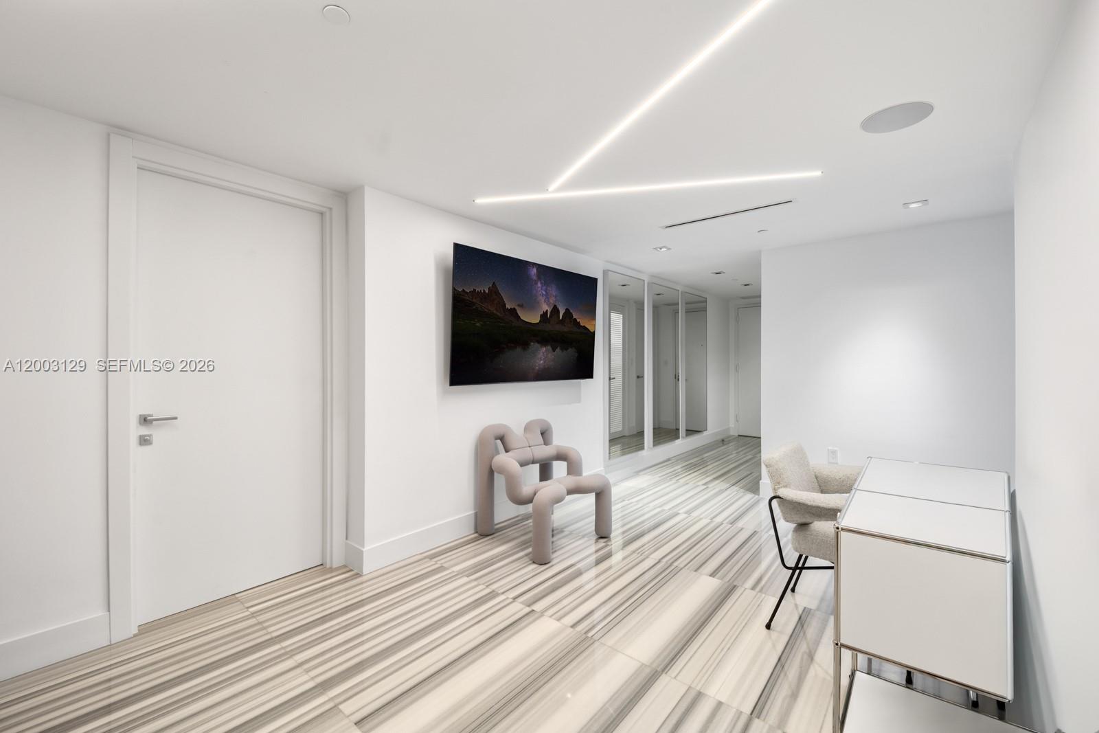 1451 Brickell Ave #903 Miami, FL 33131