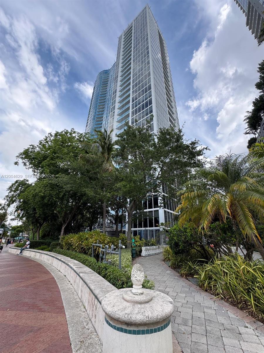 333 Las Olas Way #304 Fort Lauderdale, FL 33301