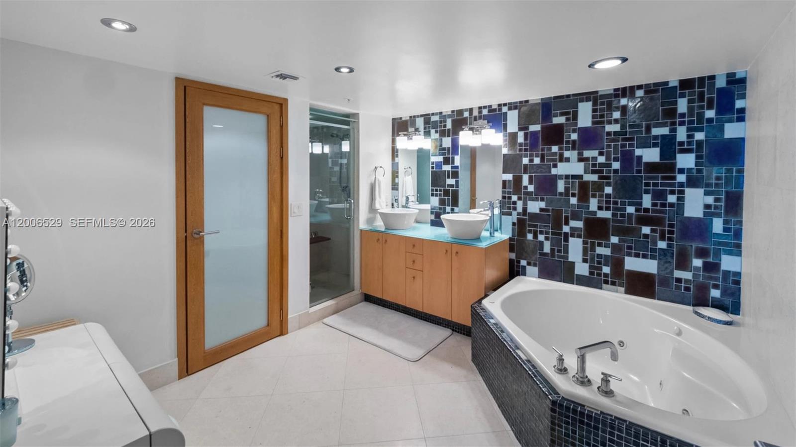 1900 Sunset Harbour Dr #2008 Miami Beach, FL 33139