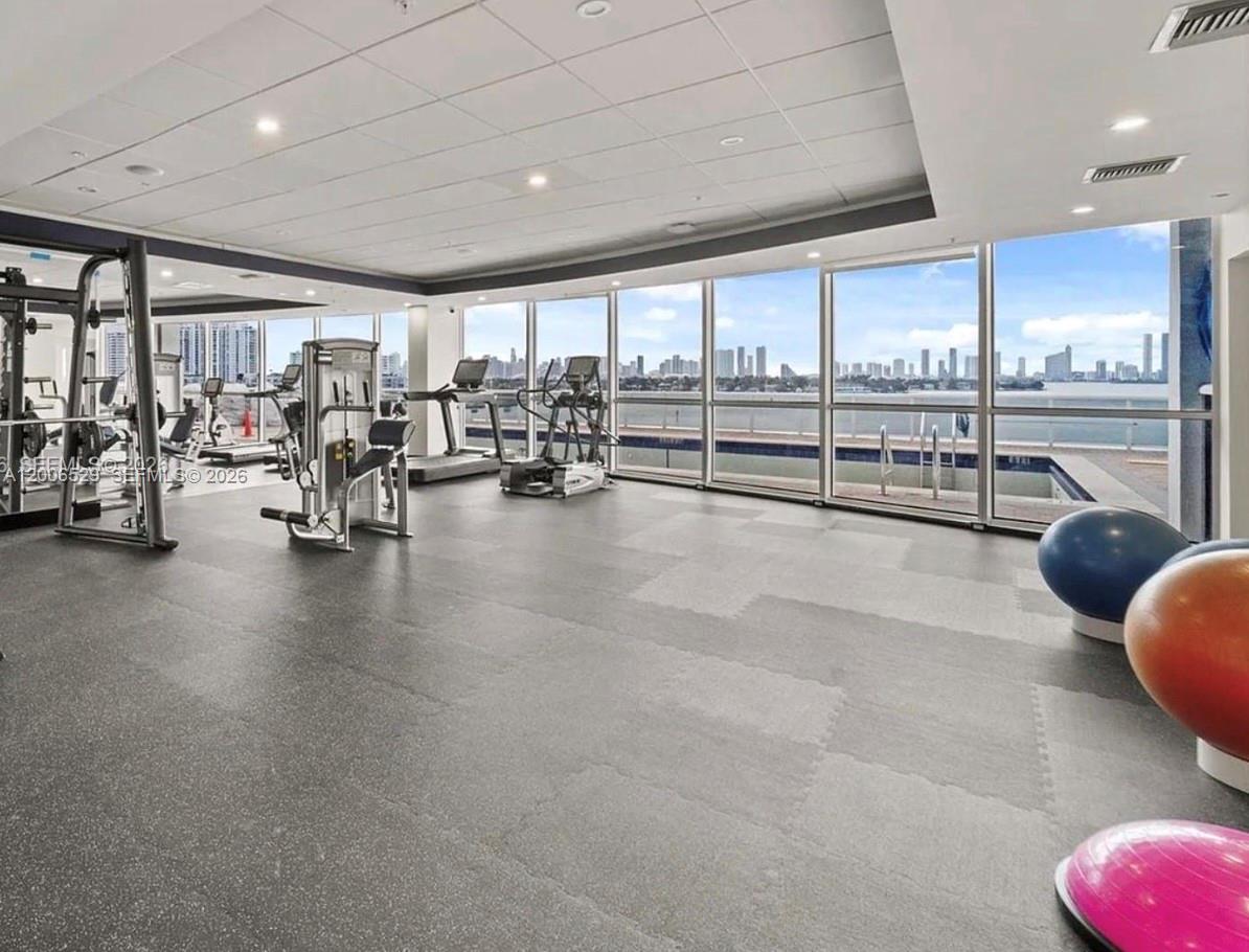 1900 Sunset Harbour Dr #2008 Miami Beach, FL 33139