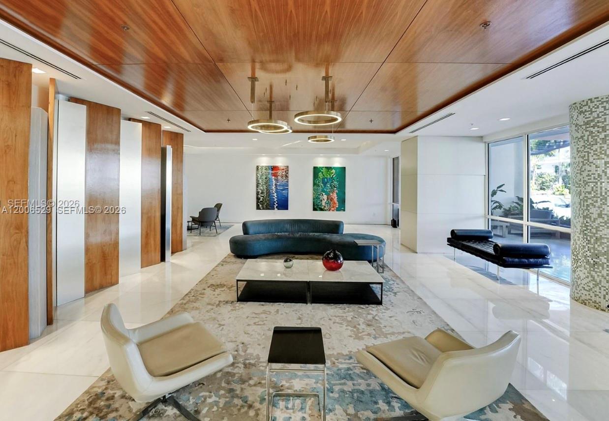 1900 Sunset Harbour Dr #2008 Miami Beach, FL 33139