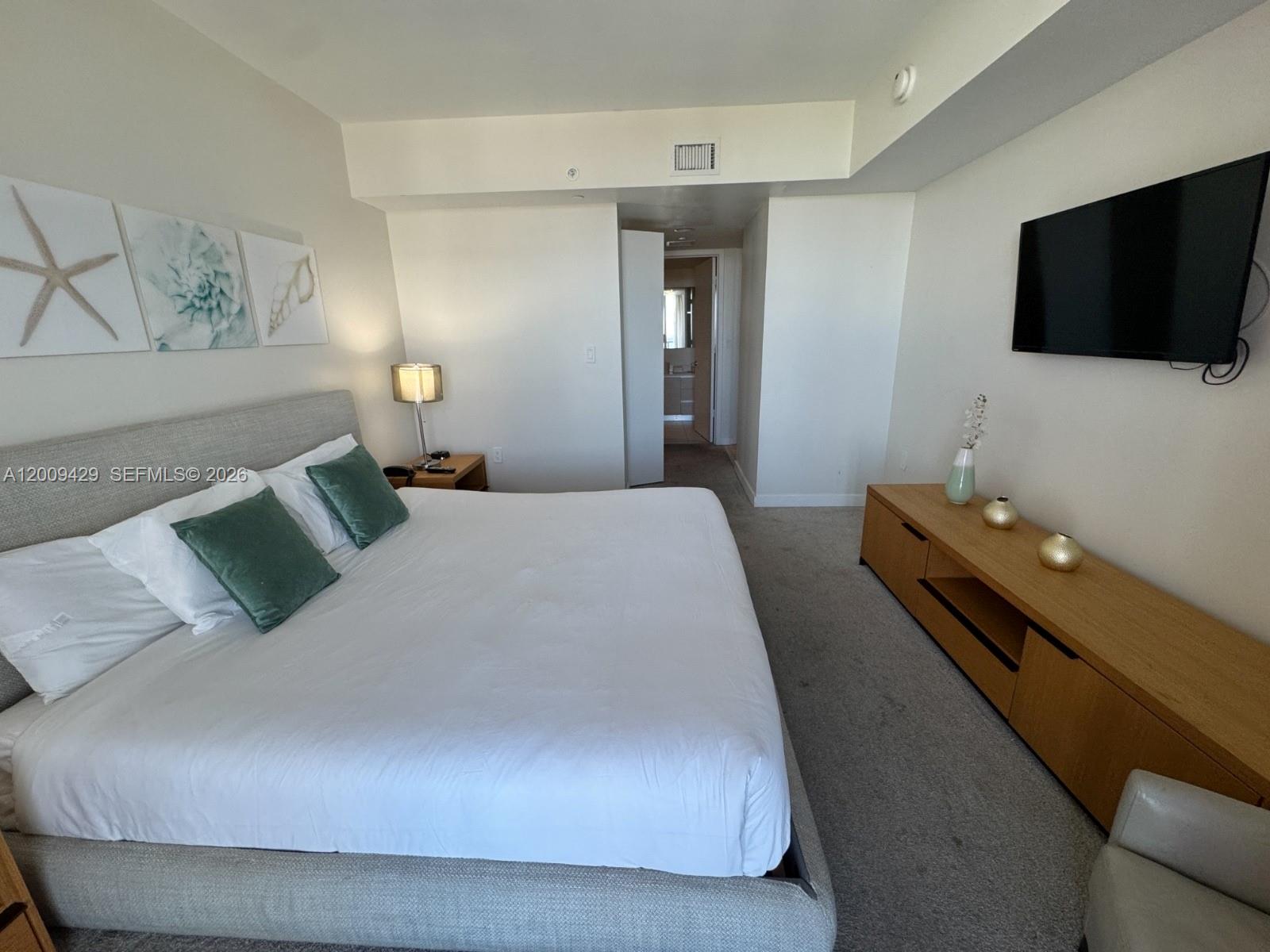 image Beachwalk Condominium11