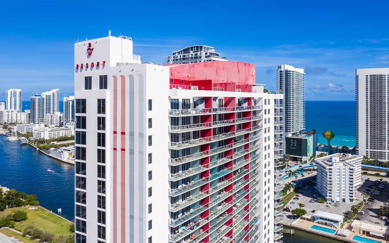 image Beachwalk Condominium1