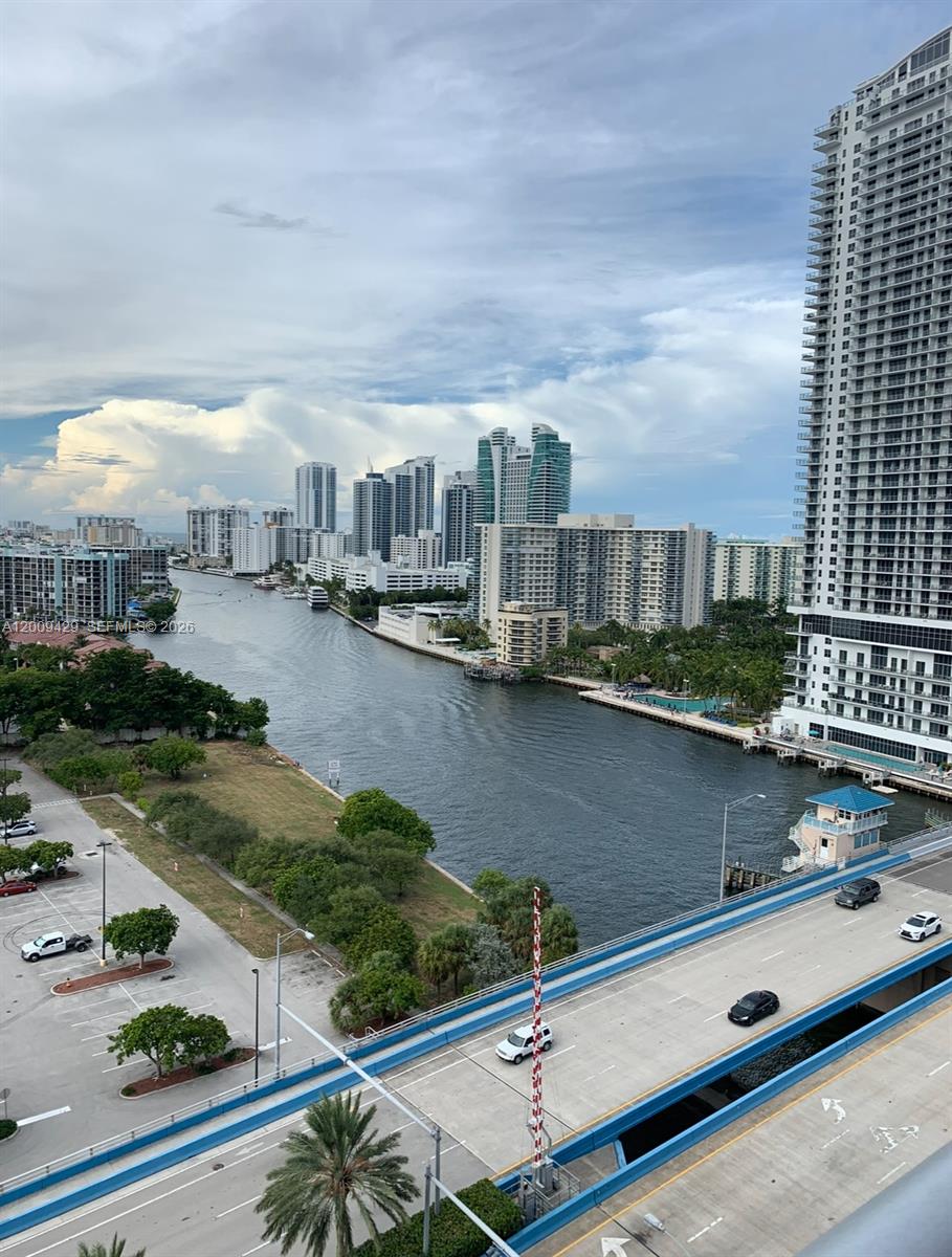 image Beachwalk Condominium20