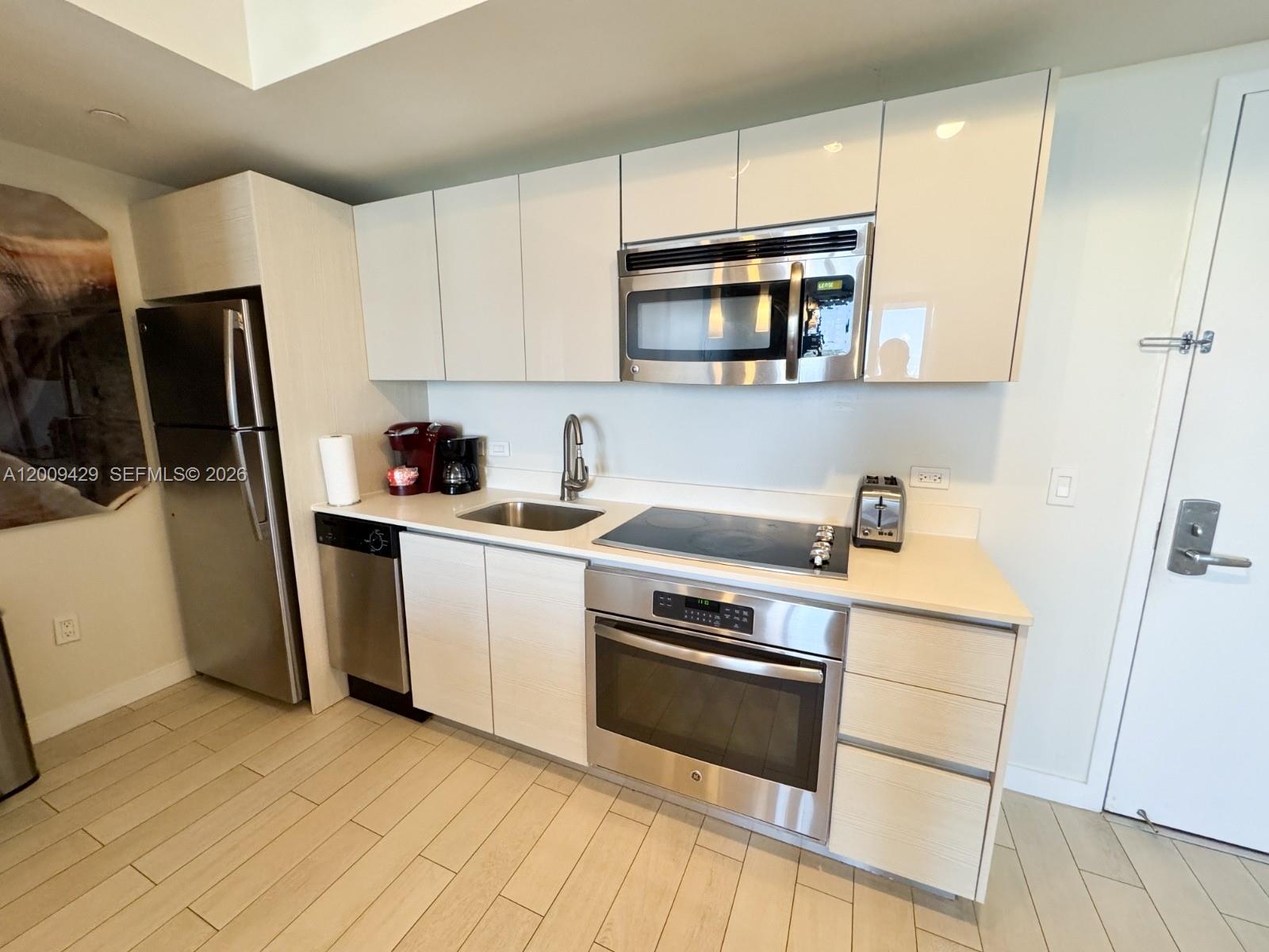 image Beachwalk Condominium5