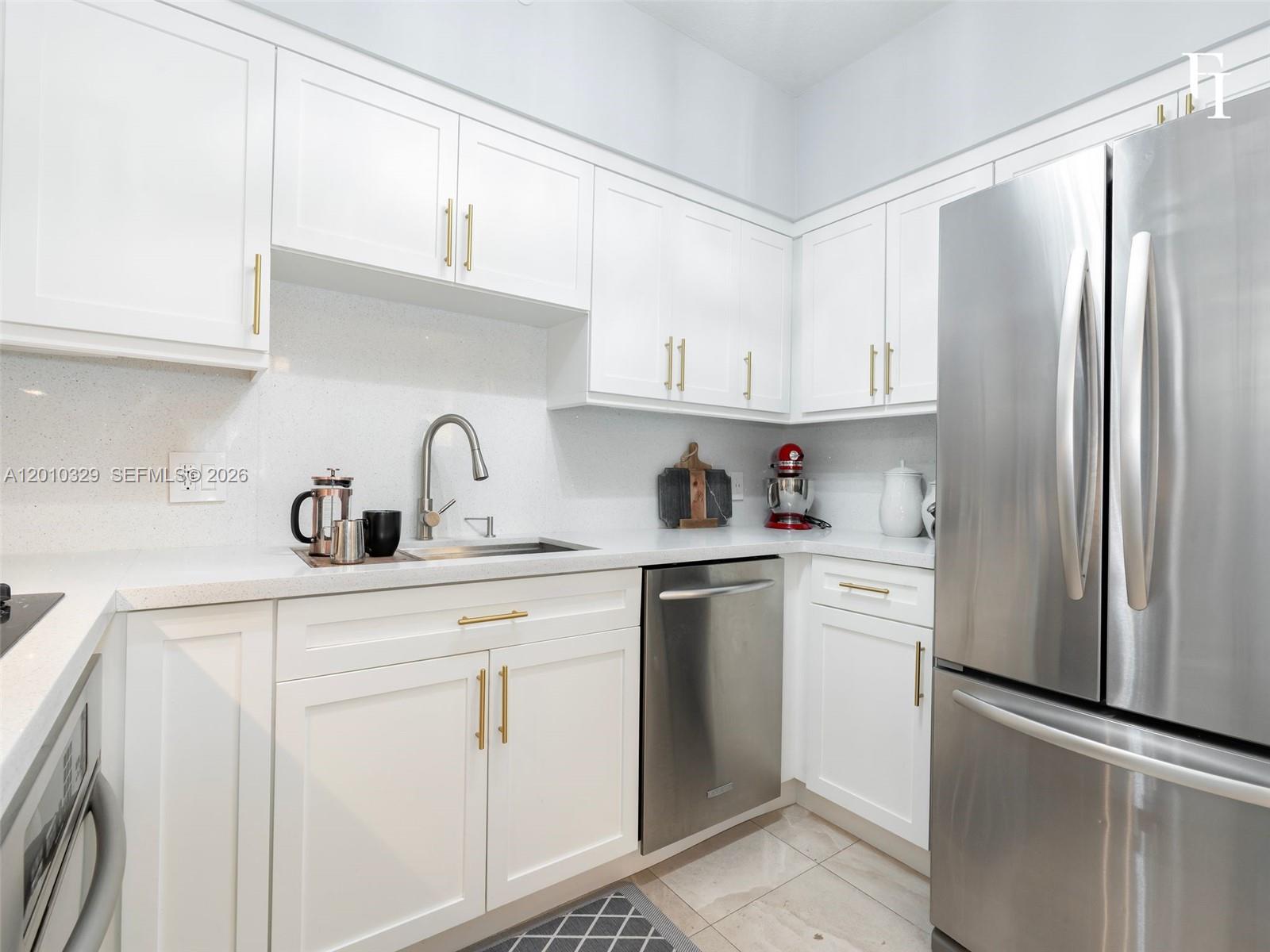 322 Madeira Ave #405 Coral Gables, FL 33134