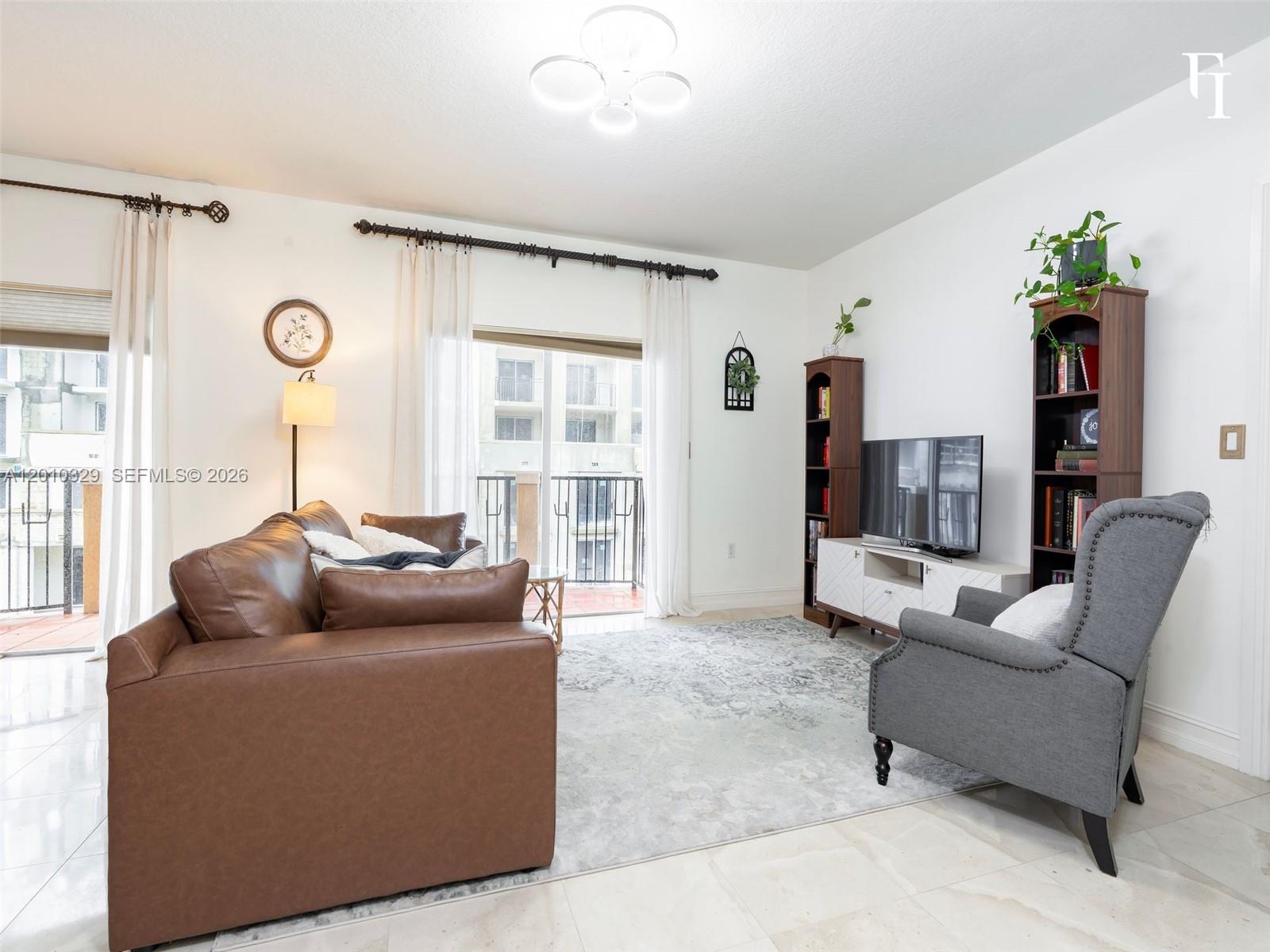 322 Madeira Ave #405 Coral Gables, FL 33134