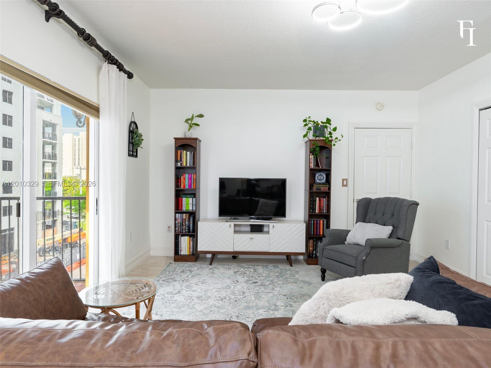 322 Madeira Ave #405 Coral Gables, FL 33134